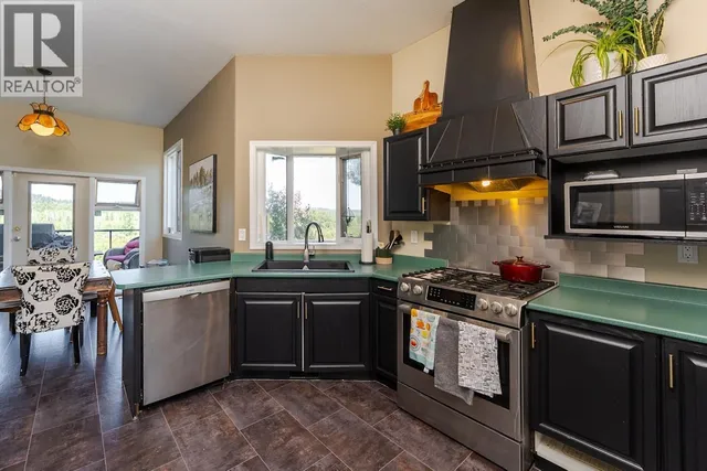 1465 BANKS ROAD, Prince George 5