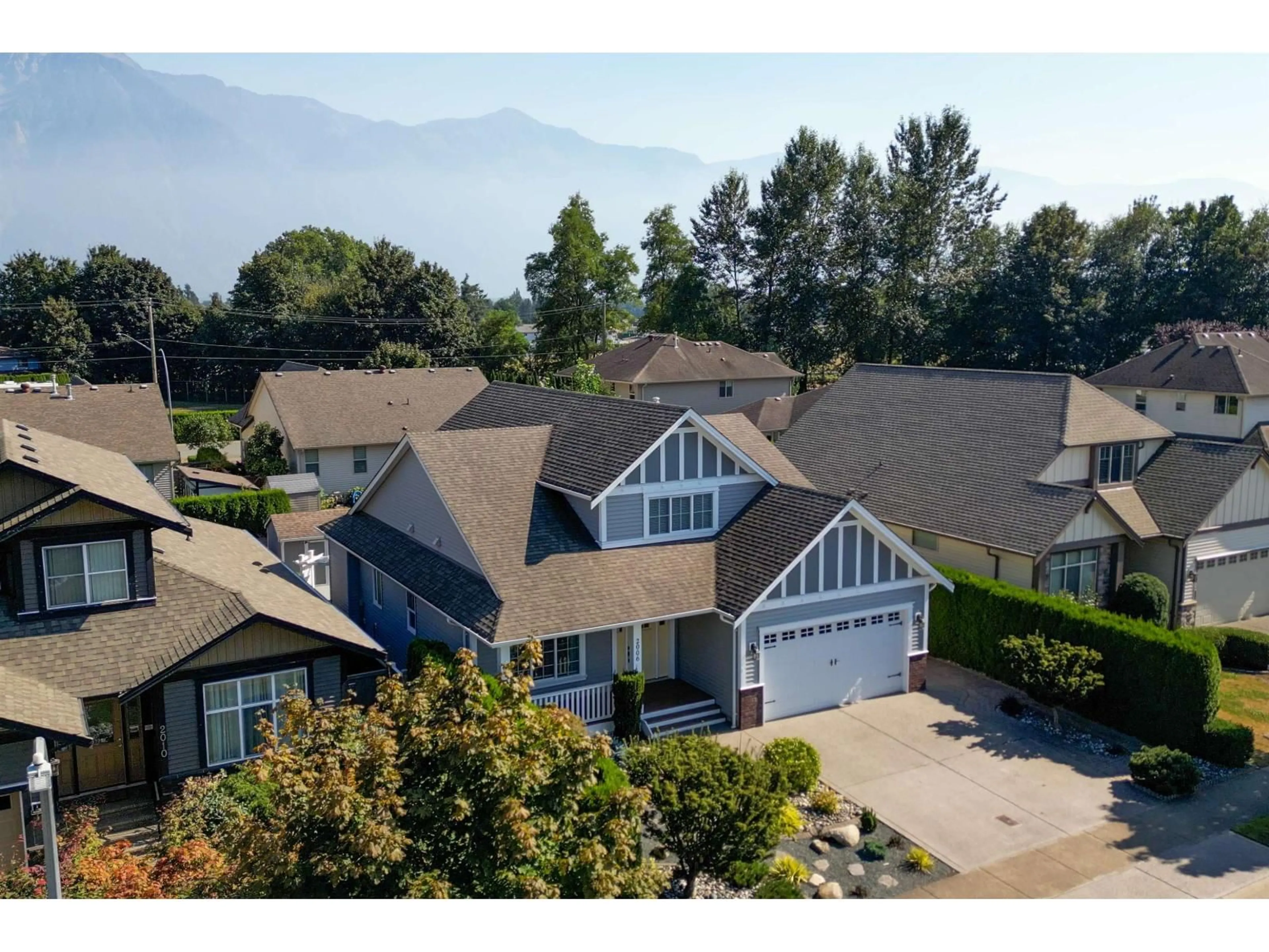 A pic from outside/outdoor area/front of a property/back of a property/a pic from drone, mountain view for 2006 ABERDEEN DRIVE, Agassiz British Columbia V0M1A1