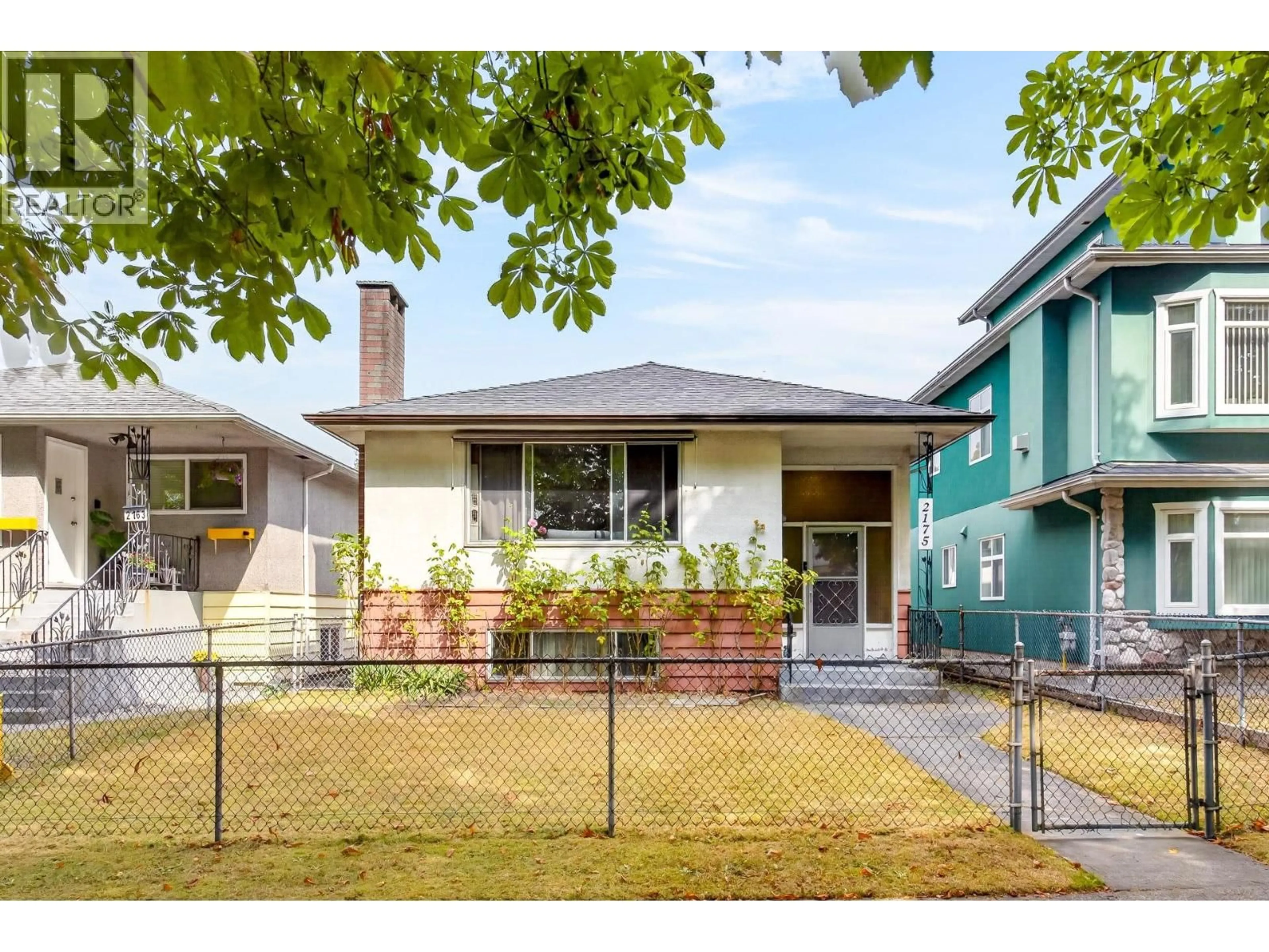Unknown for 2175 WAVERLEY AVENUE, Vancouver British Columbia V5P1R4