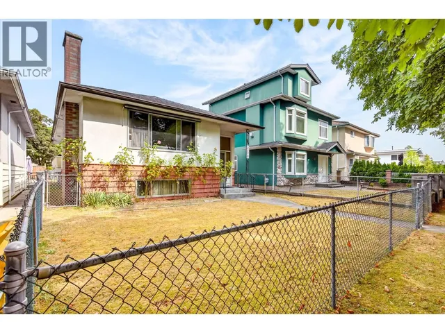 2175 WAVERLEY AVENUE, Vancouver 2