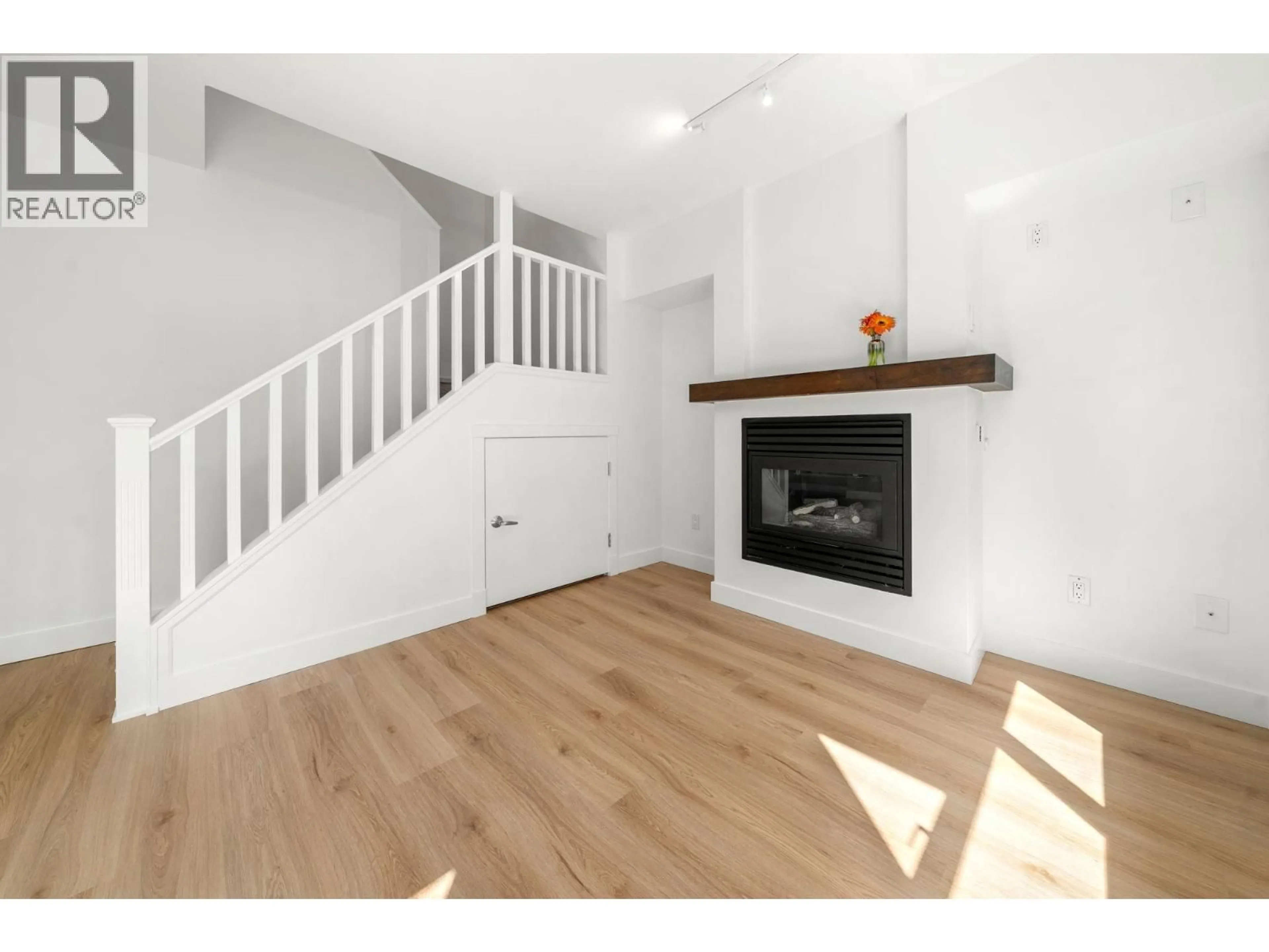 Unknown for TH9 - 969 RICHARDS STREET, Vancouver British Columbia V6B1A8