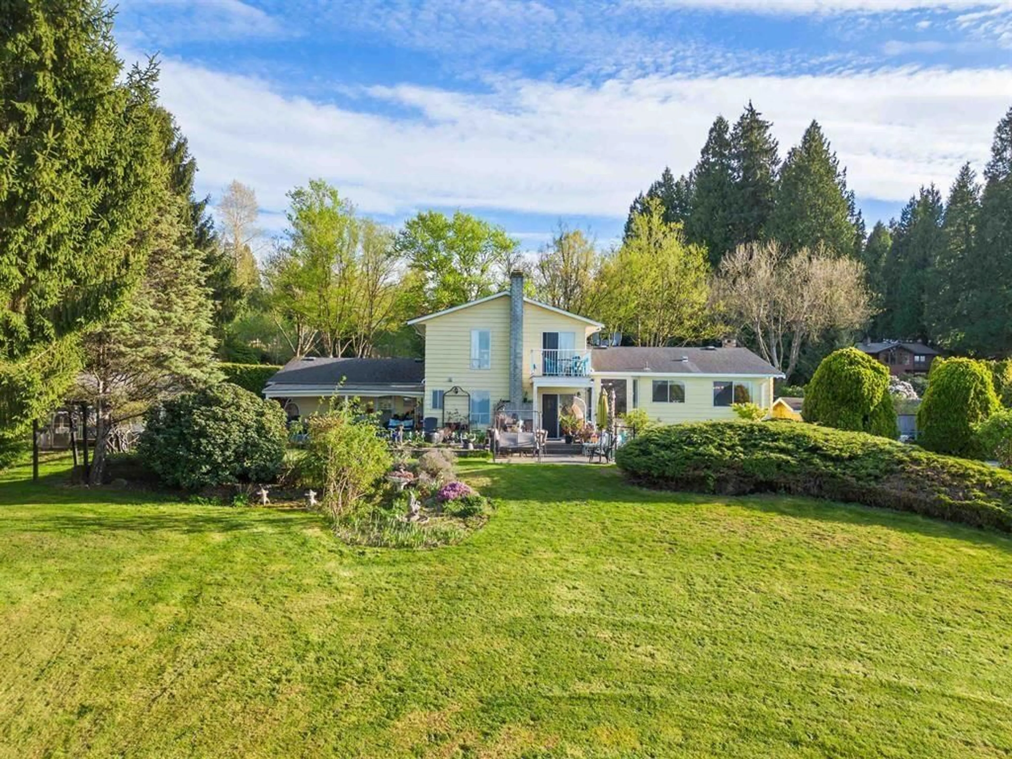 A pic from outside/outdoor area/front of a property/back of a property/a pic from drone, unknown for 16881 31 AVENUE, Surrey British Columbia V3S0A6