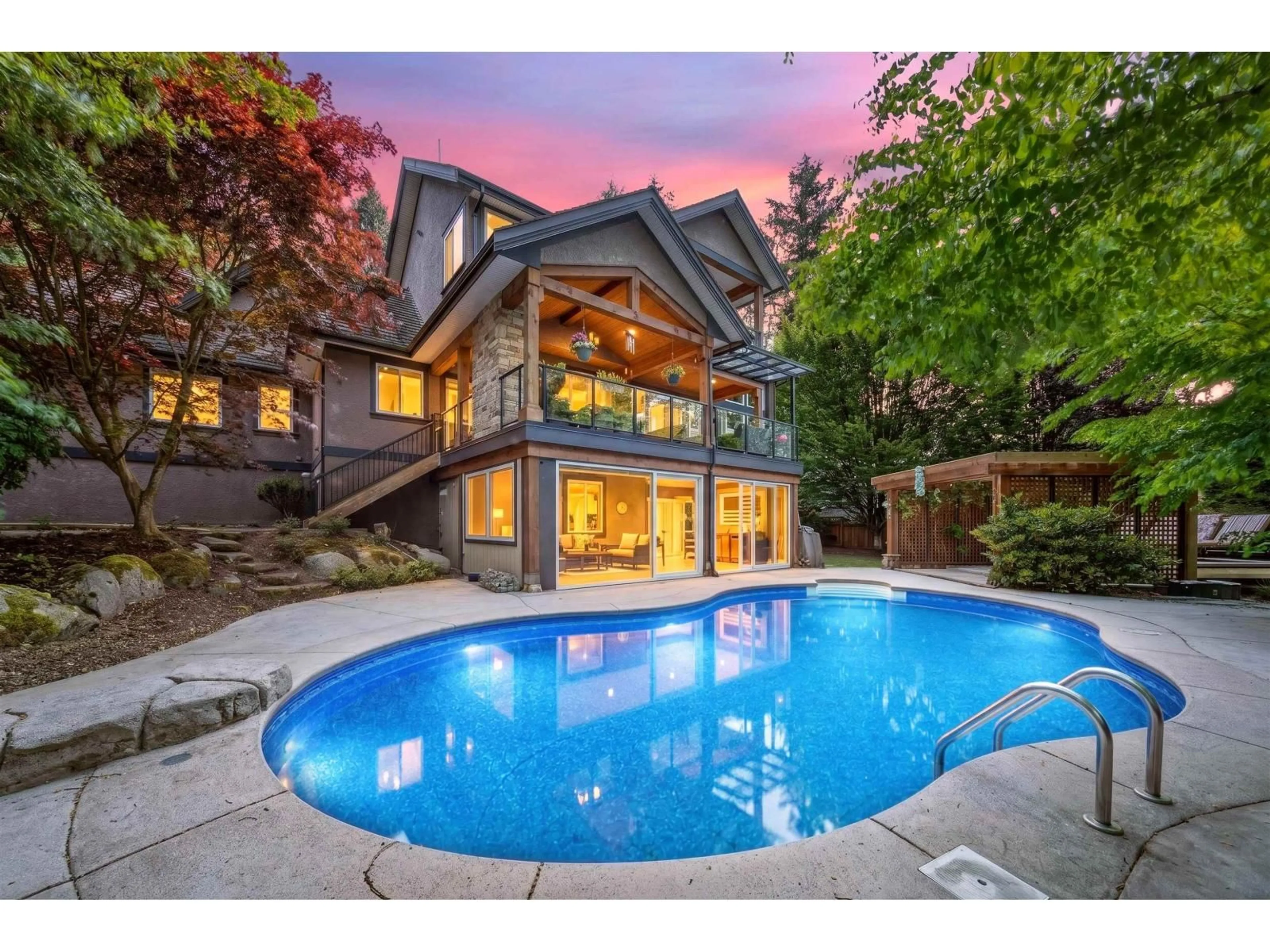 Pool for 14057 28 AVENUE, Surrey British Columbia V4P0A3