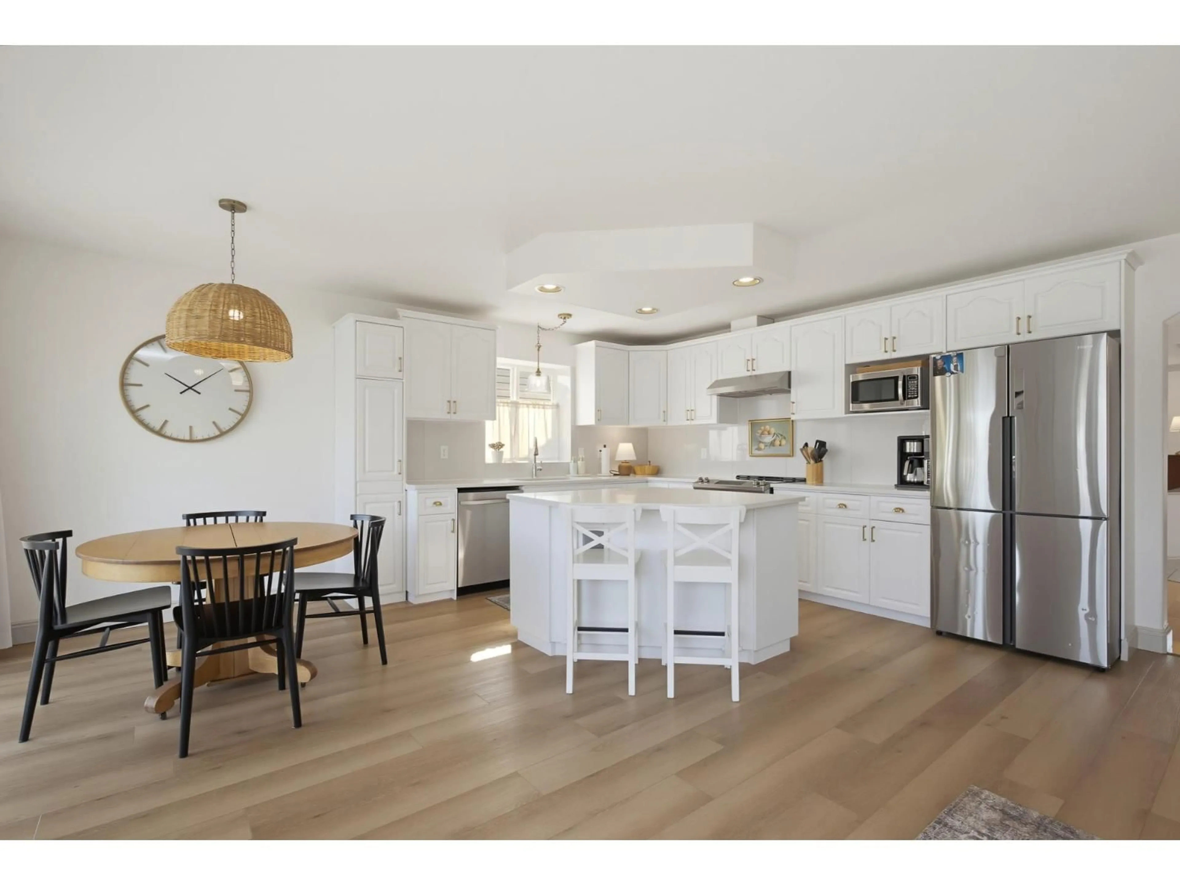 Open concept kitchen, wood/laminate floor for 46435 MULLINS ROAD, Chilliwack British Columbia V2R3Y7