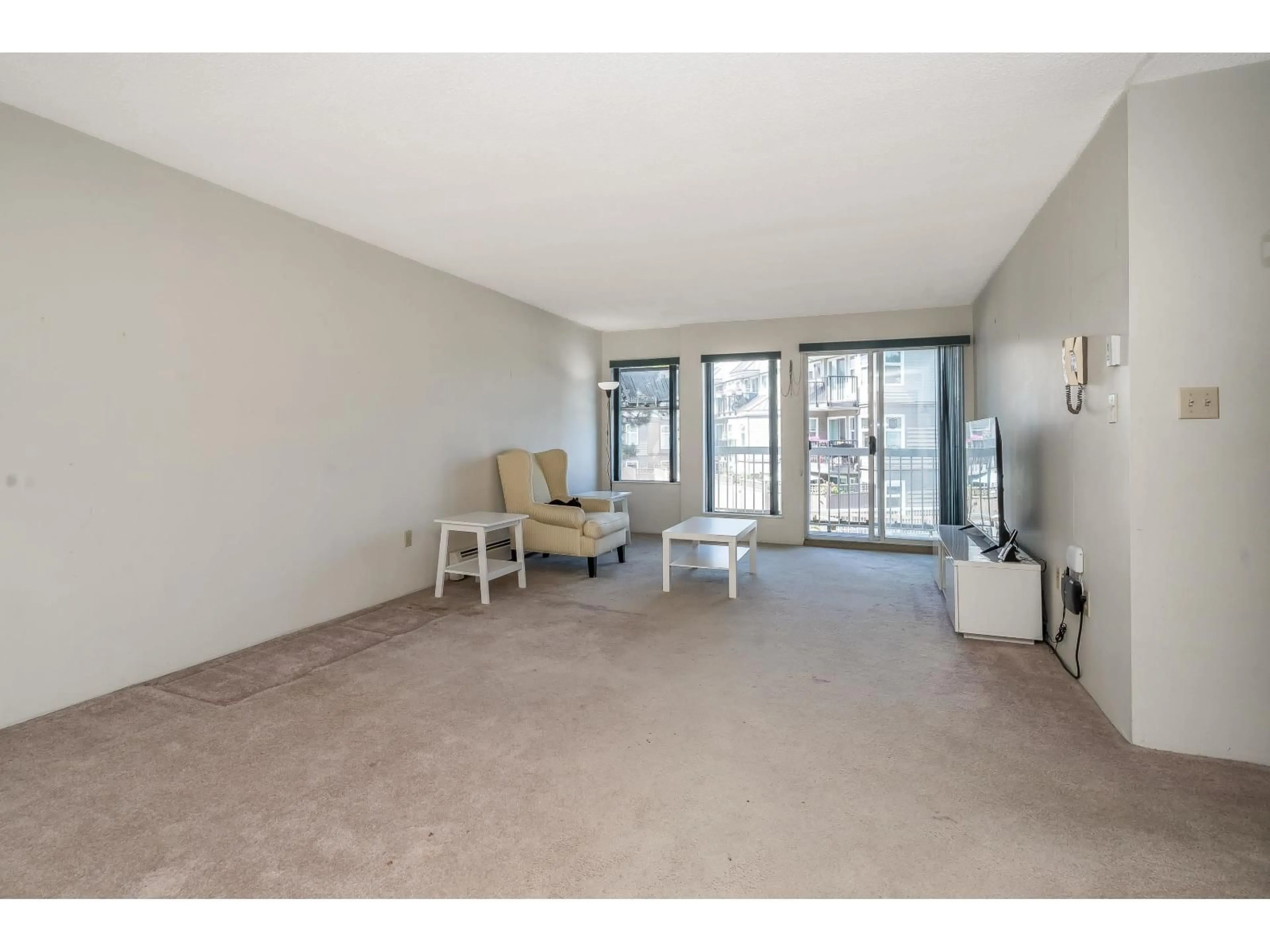 A pic of a room for 210 - 1860 SOUTHMERE CRESCENT EAST, Surrey British Columbia V4A6Y7