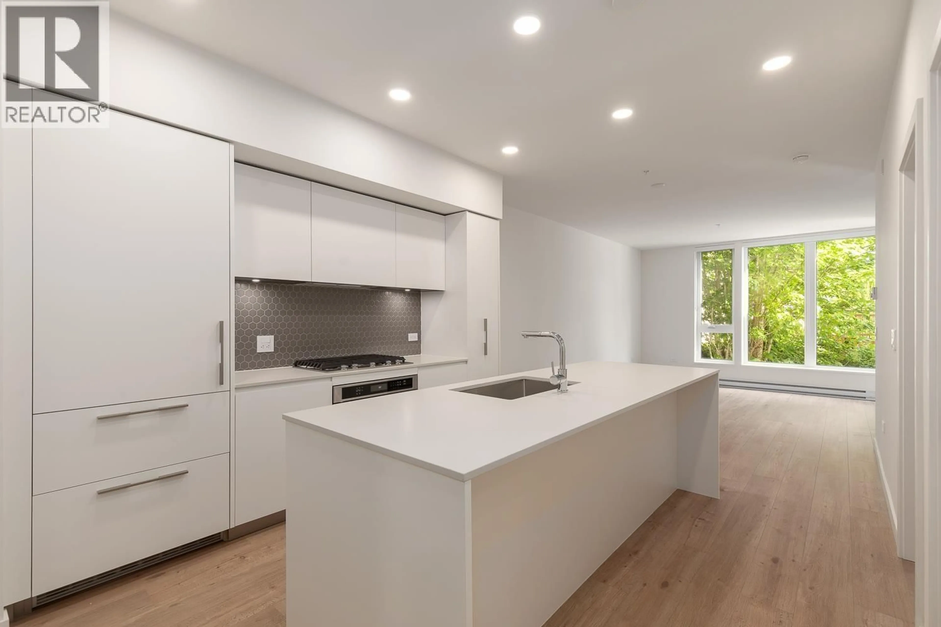 Open concept kitchen, unknown for 208 - 1500 SCOTT CRESCENT, Squamish British Columbia V8B1G5