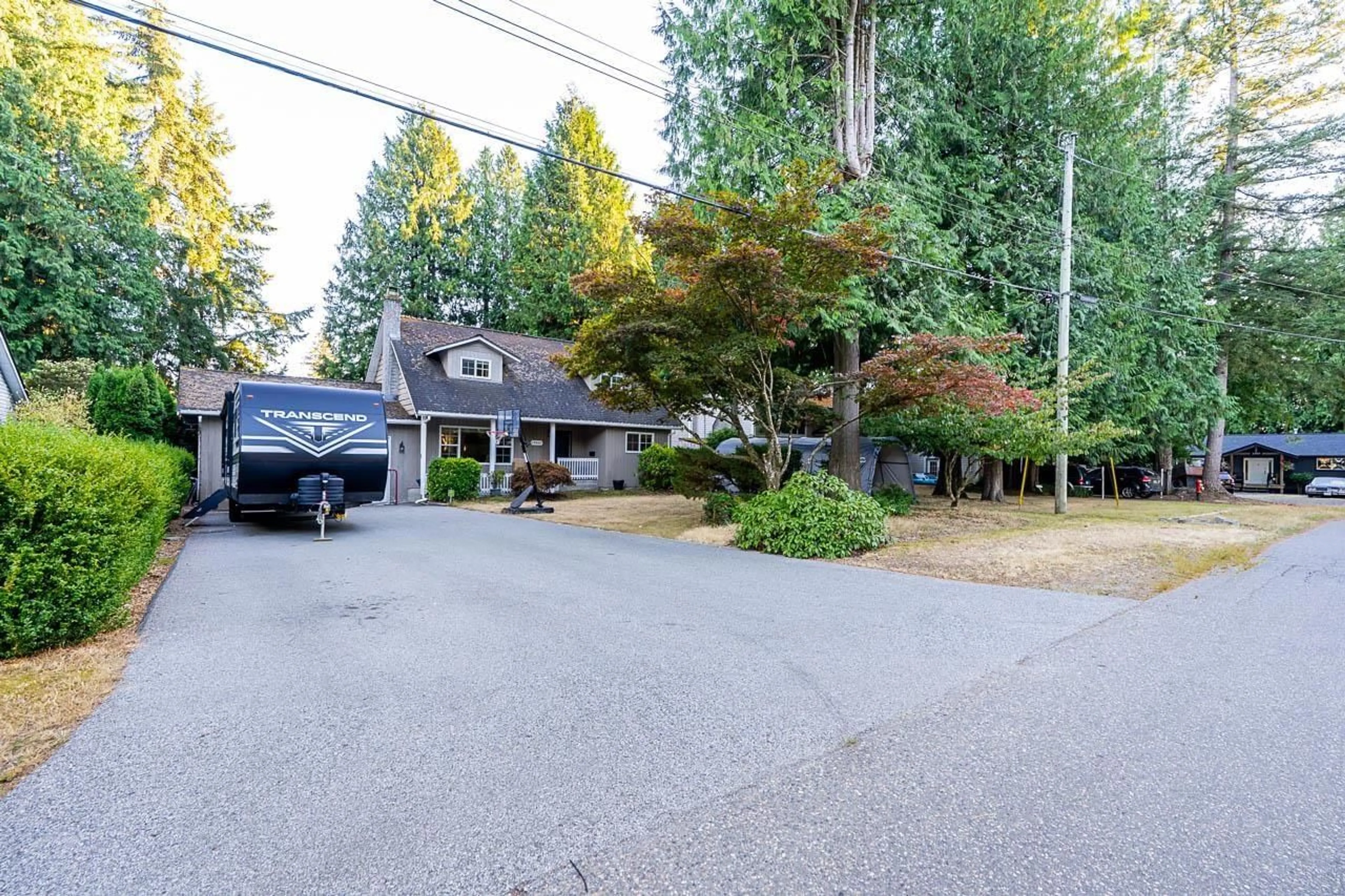 Unknown for 19860 35 AVENUE, Langley British Columbia V3A2P6