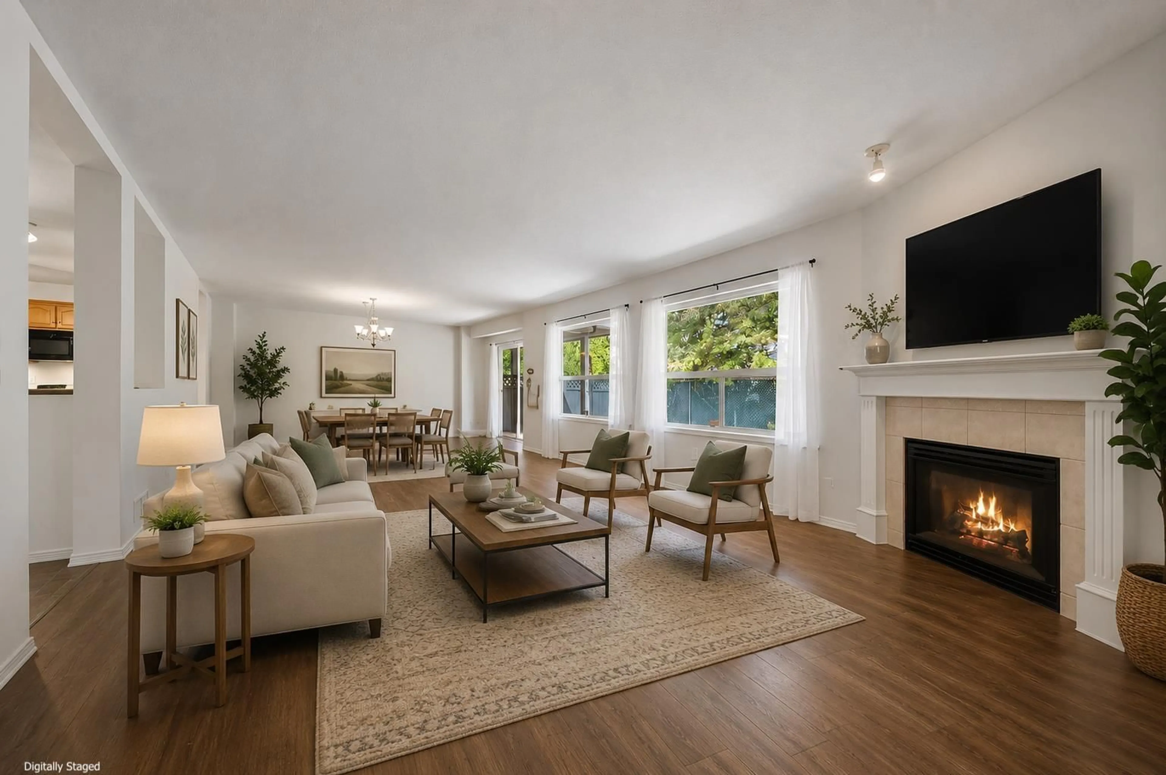 Living room with furniture, unknown for 2 - 9408 HAZEL STREET, Chilliwack British Columbia V2P5N1