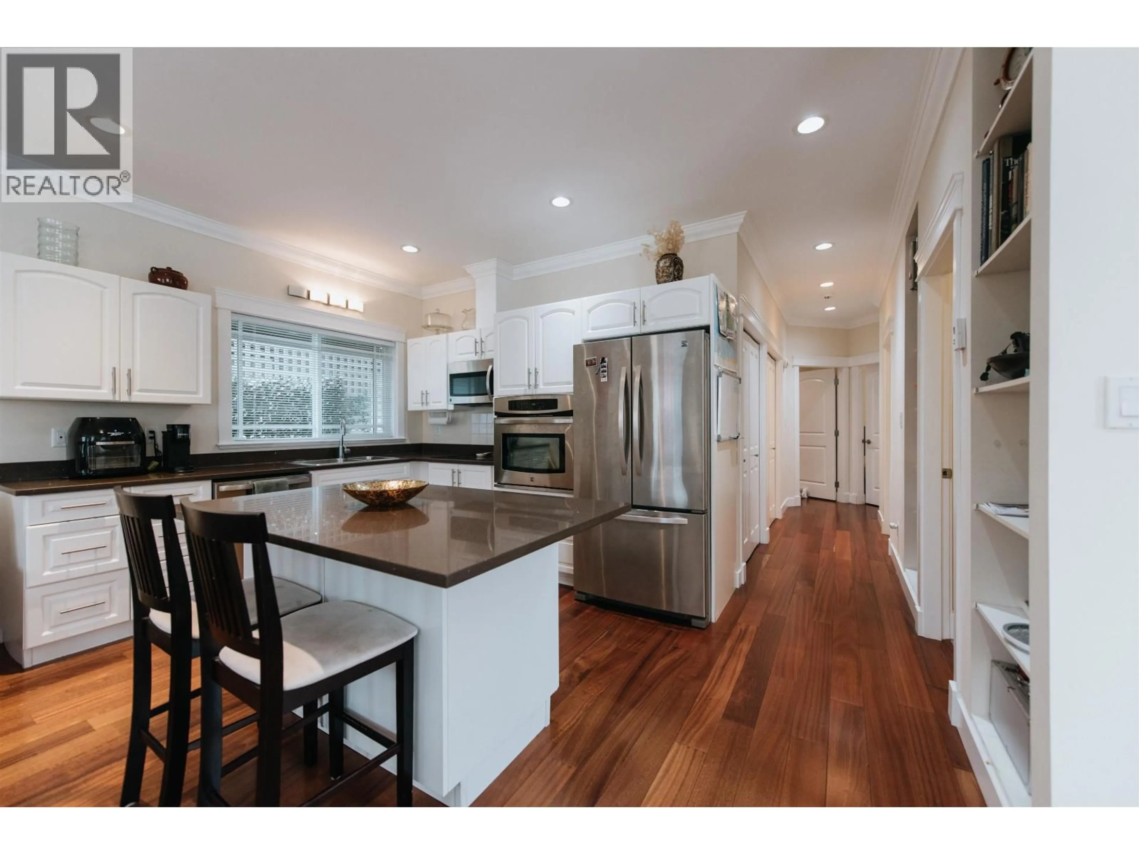 Open concept kitchen, unknown for 766 GERUSSI LANE, Gibsons British Columbia V0N1V7