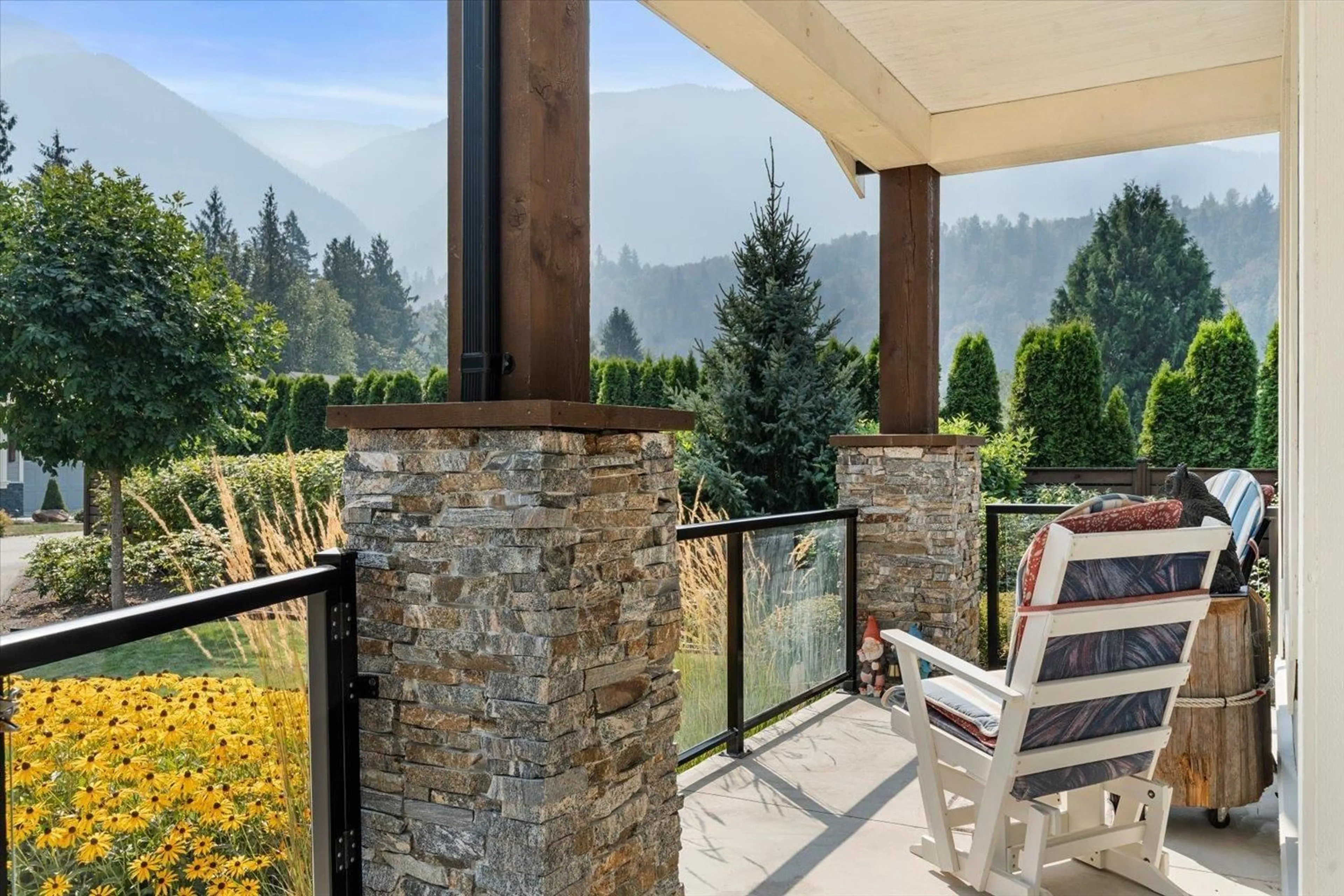 Patio, mountain view for 67 - 1885 COLUMBIA VALLEY ROAD, Lindell Beach British Columbia V2R1J8