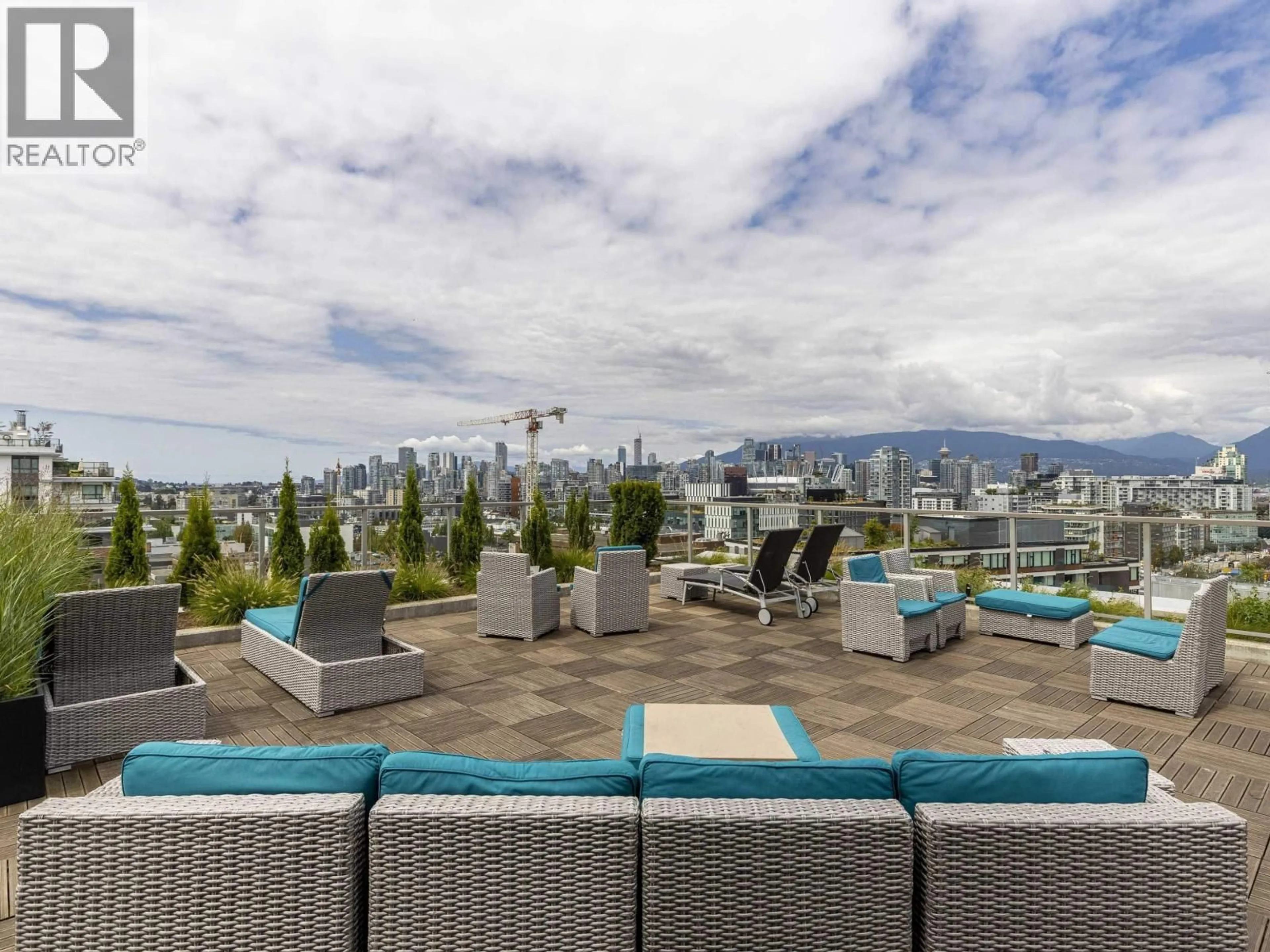 Patio, city buildings view from balcony for 473 - 250 E 6TH AVENUE, Vancouver British Columbia V5T0B7