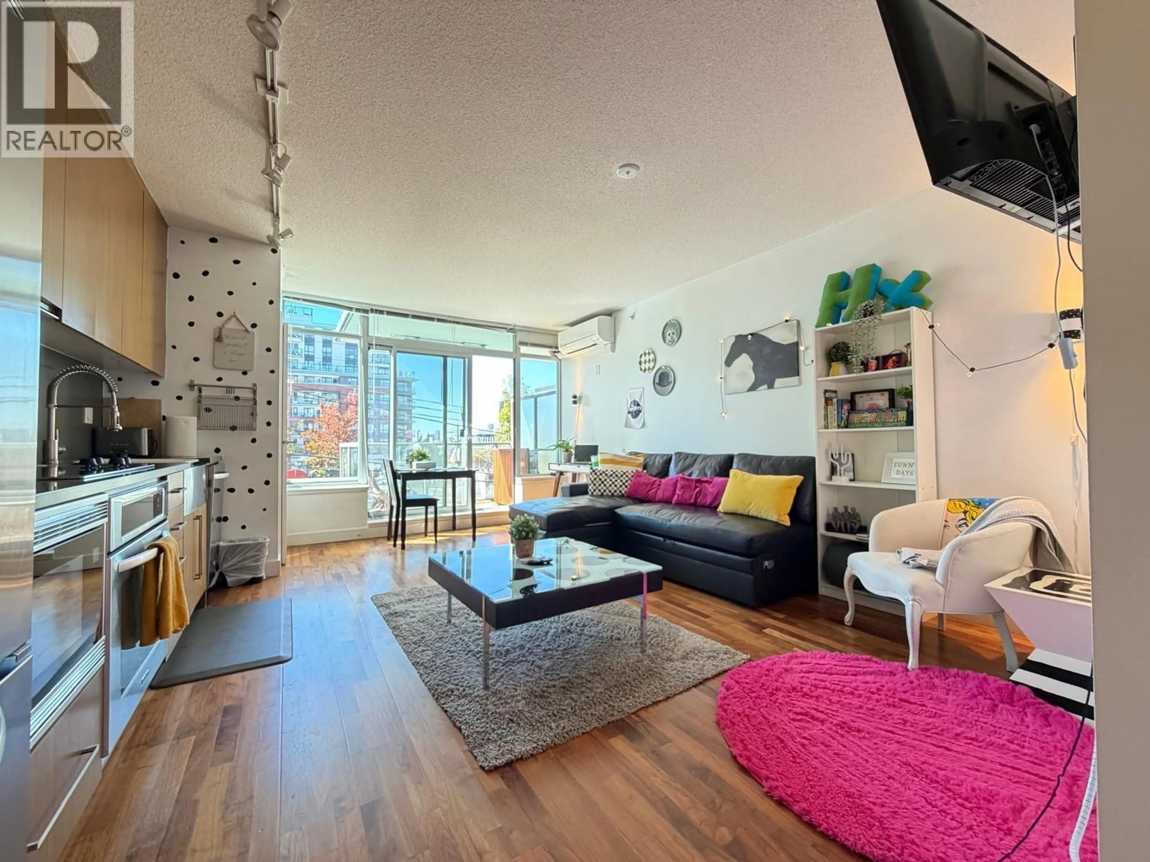 Living room with furniture, unknown for 473 - 250 E 6TH AVENUE, Vancouver British Columbia V5T0B7