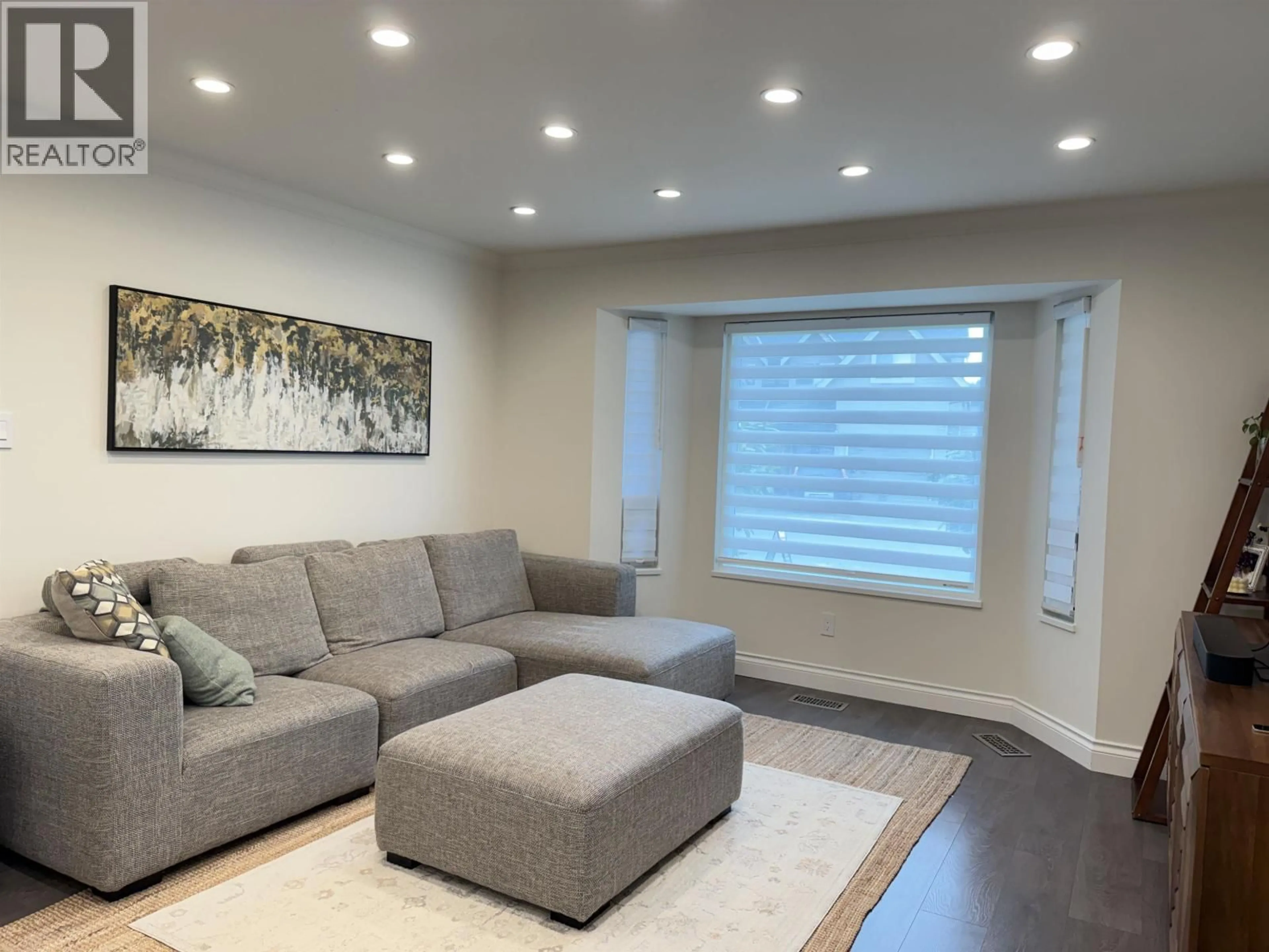 Living room with furniture, unknown for 5179 TOPAZ PLACE, Richmond British Columbia V7C4Z3