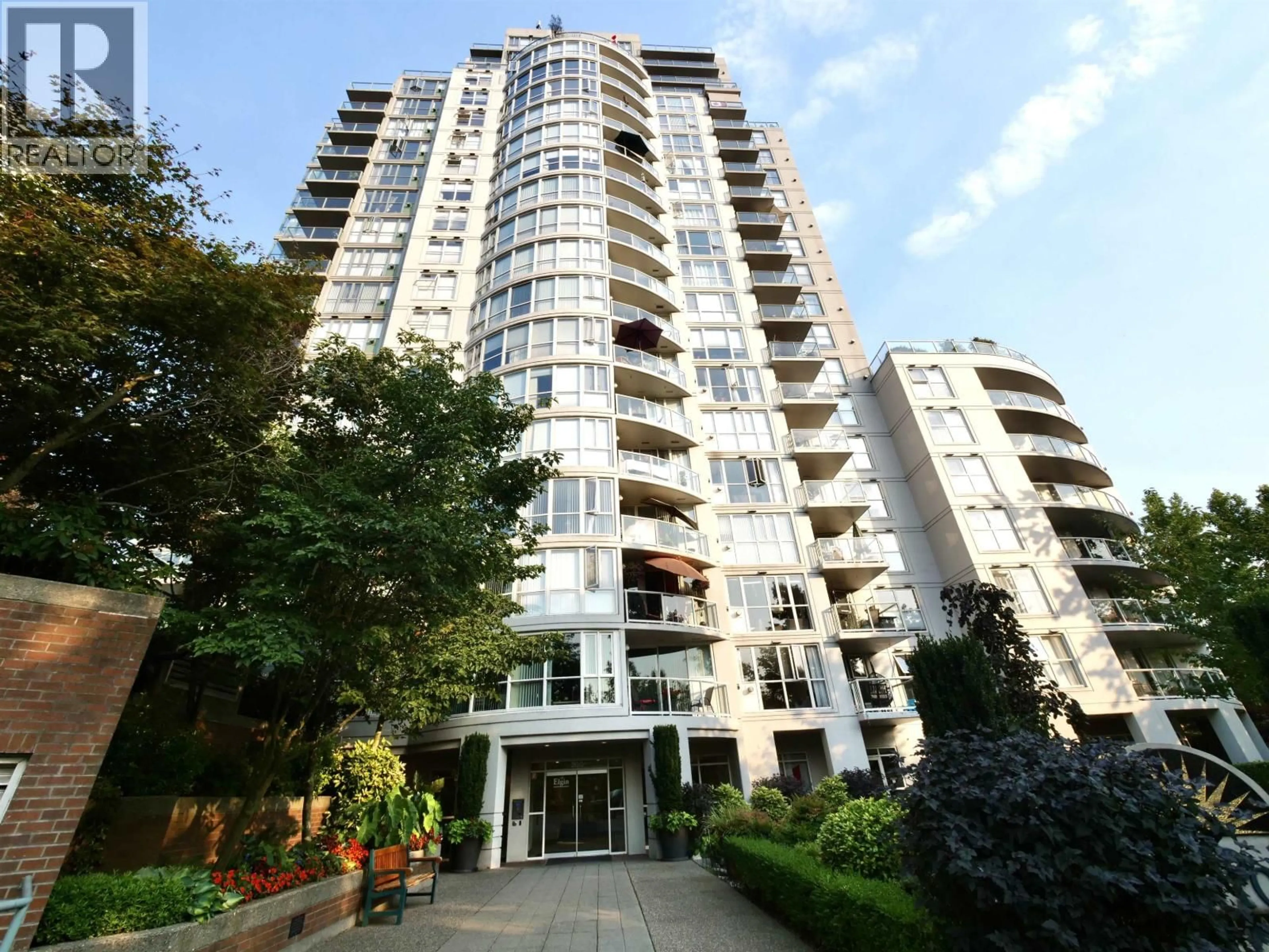 Indoor foyer for 505 - 200 NEWPORT DRIVE, Port Moody British Columbia V3H5B7