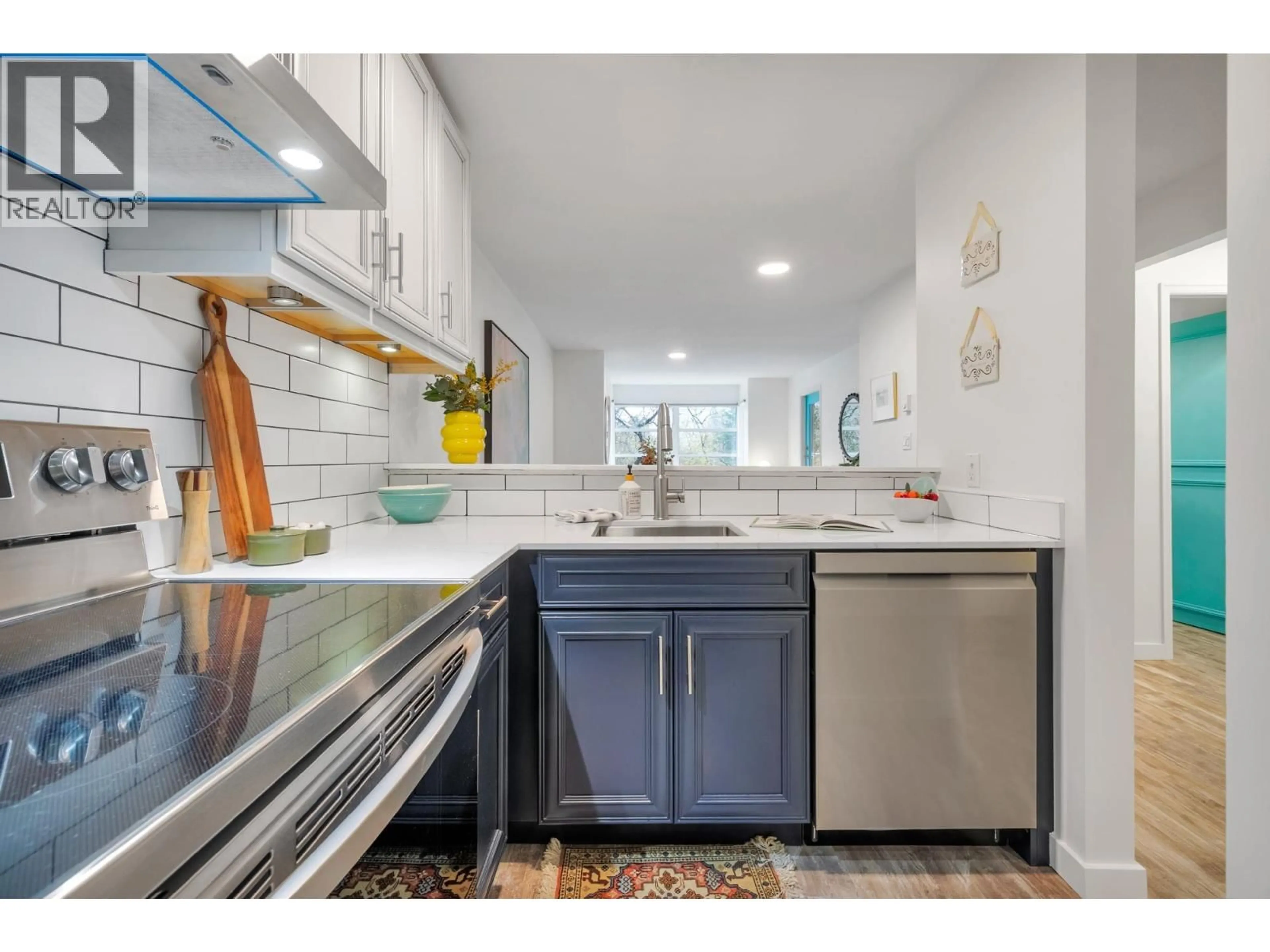 Open concept kitchen, ceramic/tile floor for 206 - 1399 BARCLAY STREET, Vancouver British Columbia V6E1H6