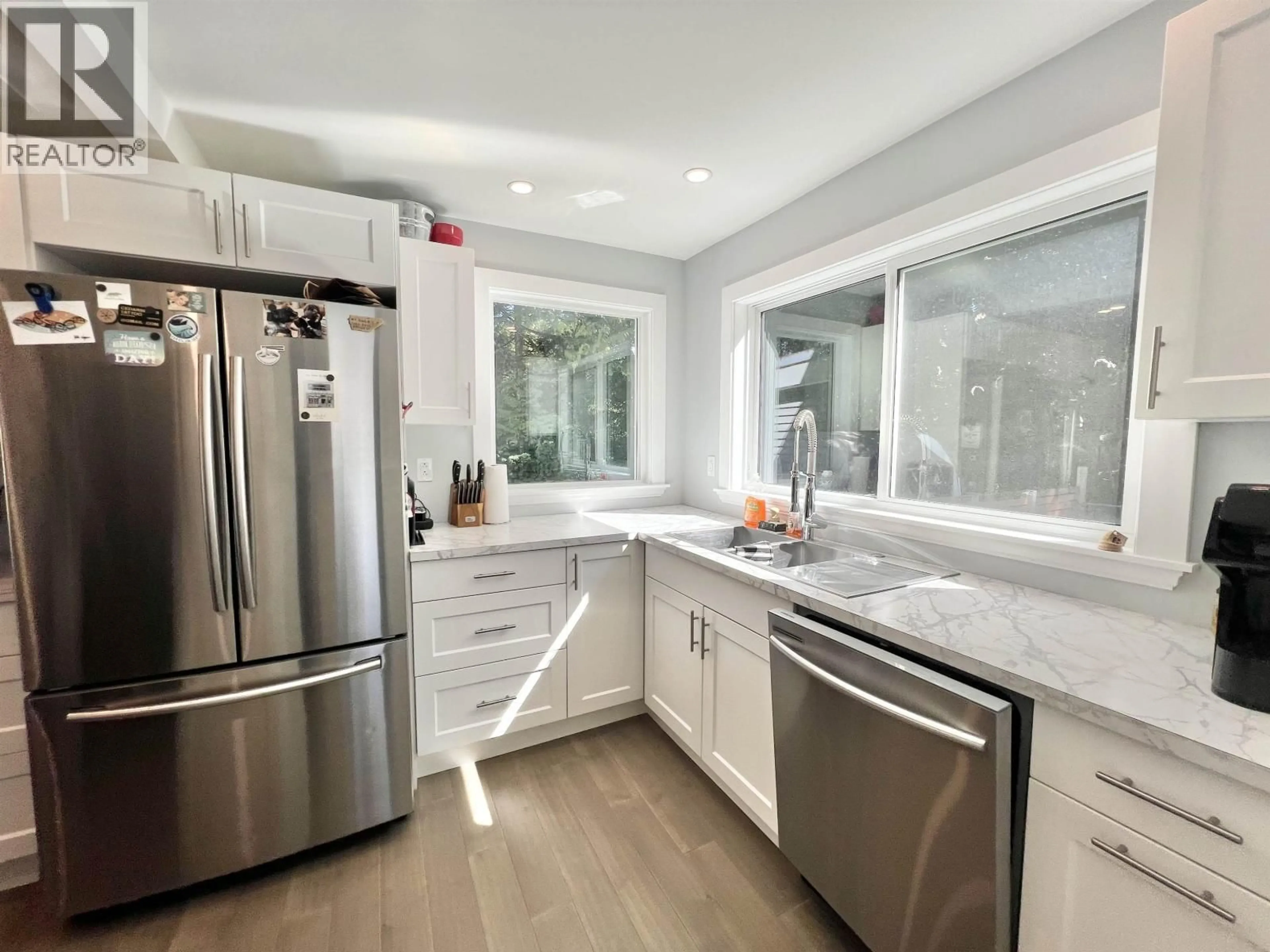 Contemporary kitchen, ceramic/tile floor for 1244 8TH AVENUE, Prince Rupert British Columbia V8J2N7