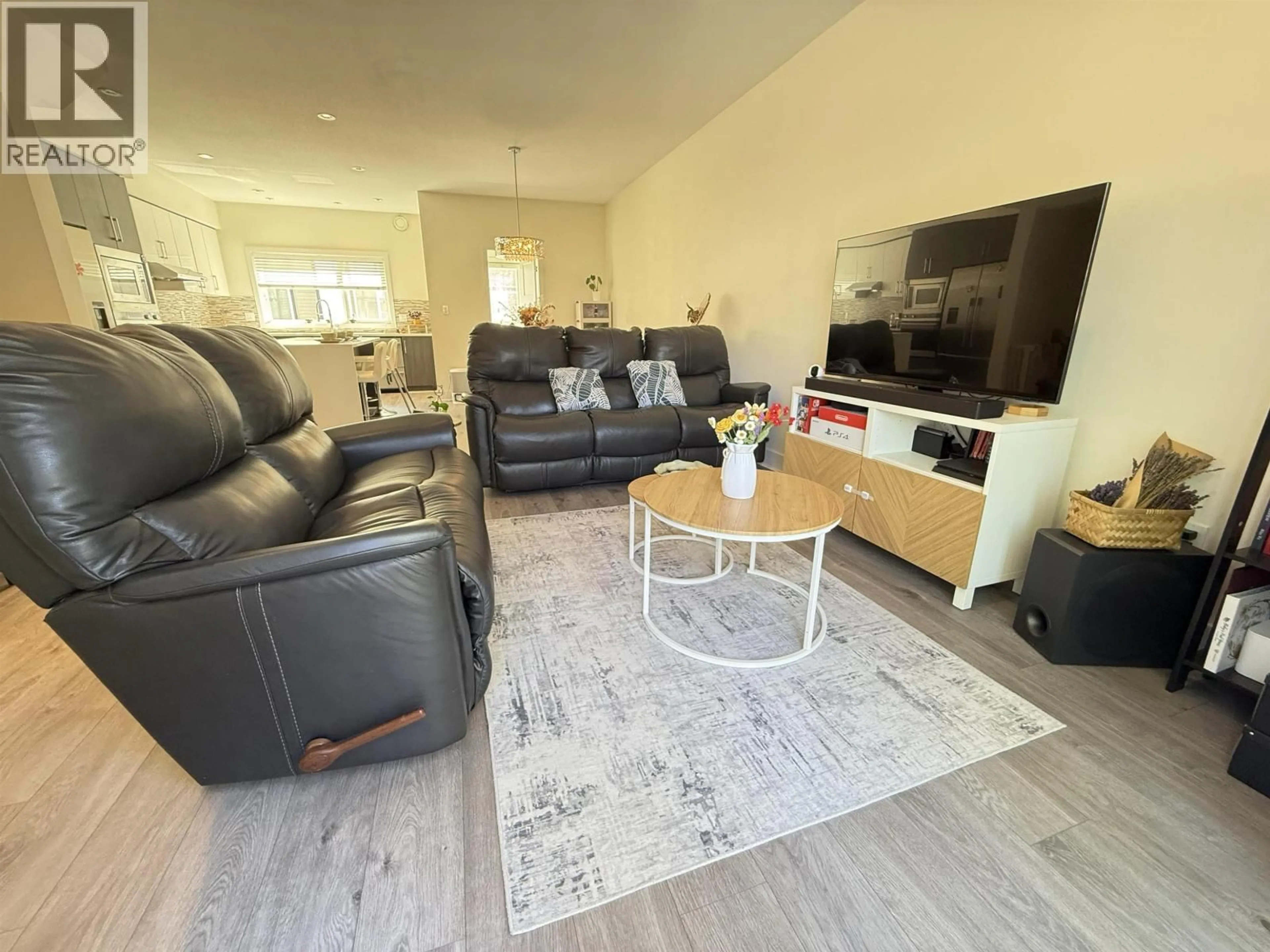 Living room with furniture, unknown for 95 - 9680 ALEXANDRA ROAD, Richmond British Columbia V6X0P2