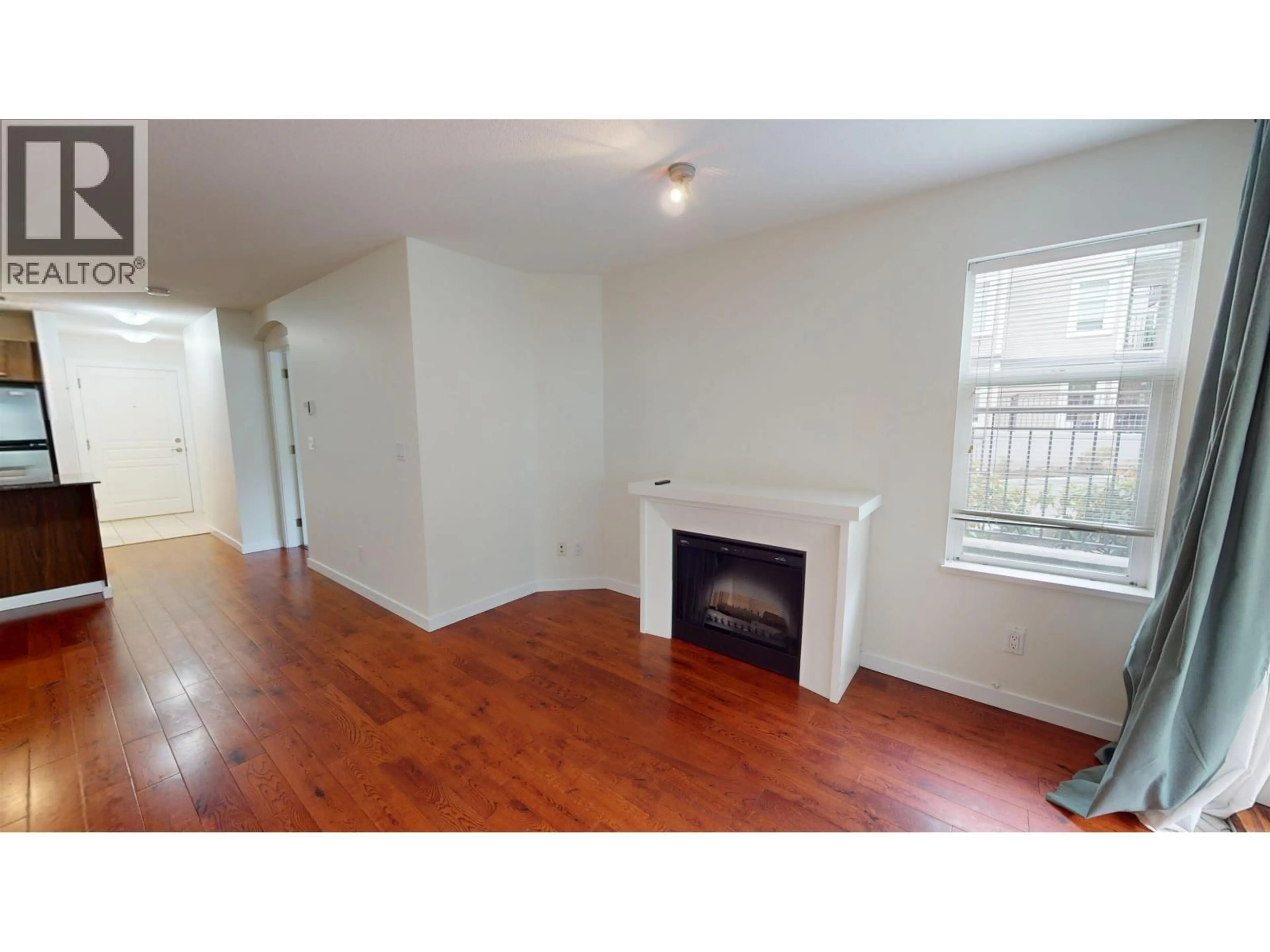 A pic of a room for 106 - 4788 BRENTWOOD DRIVE, Burnaby British Columbia V5C0C5