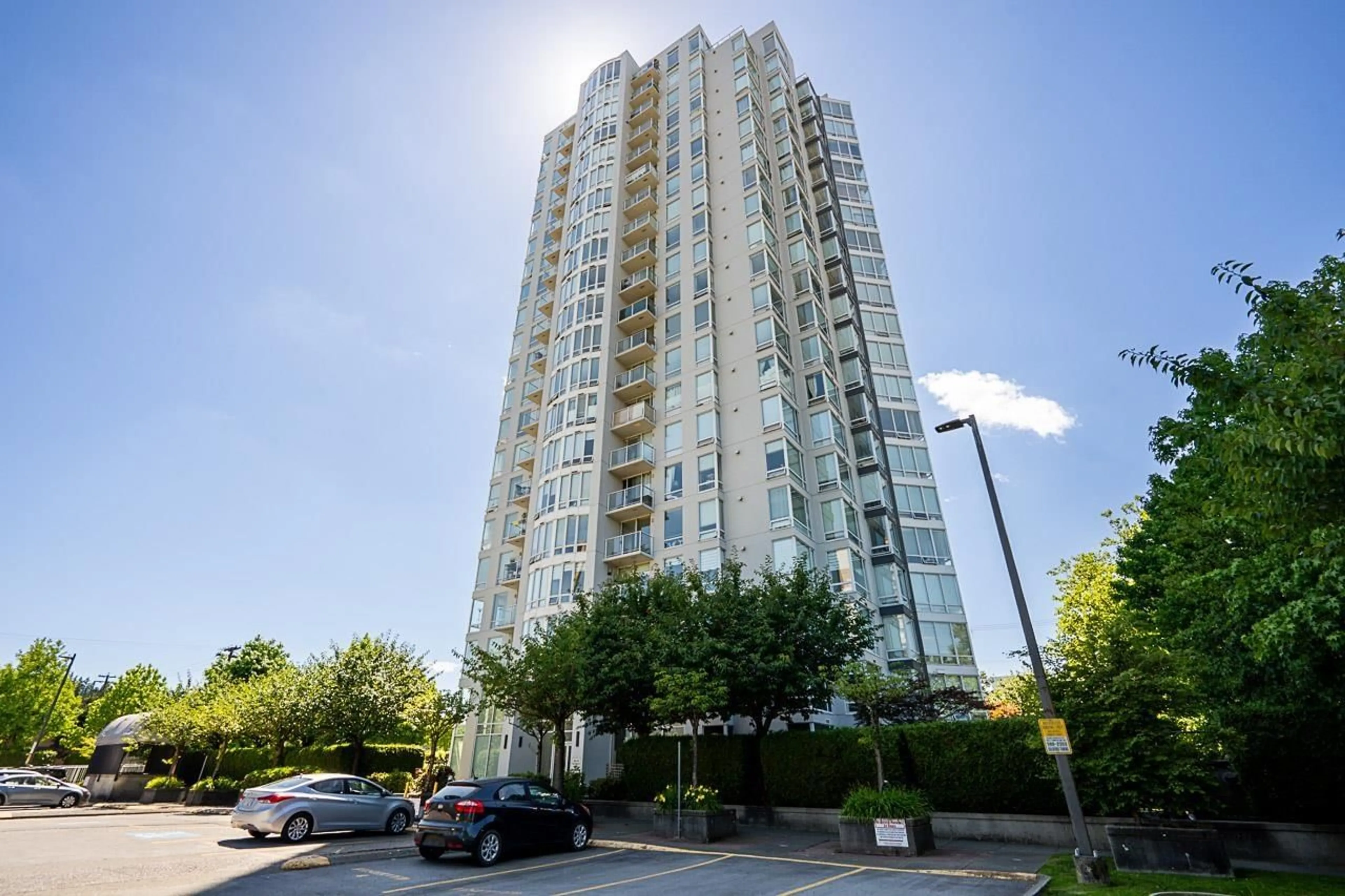 Unknown for 1102 - 14820 104 AVENUE, Surrey British Columbia V3R0V9