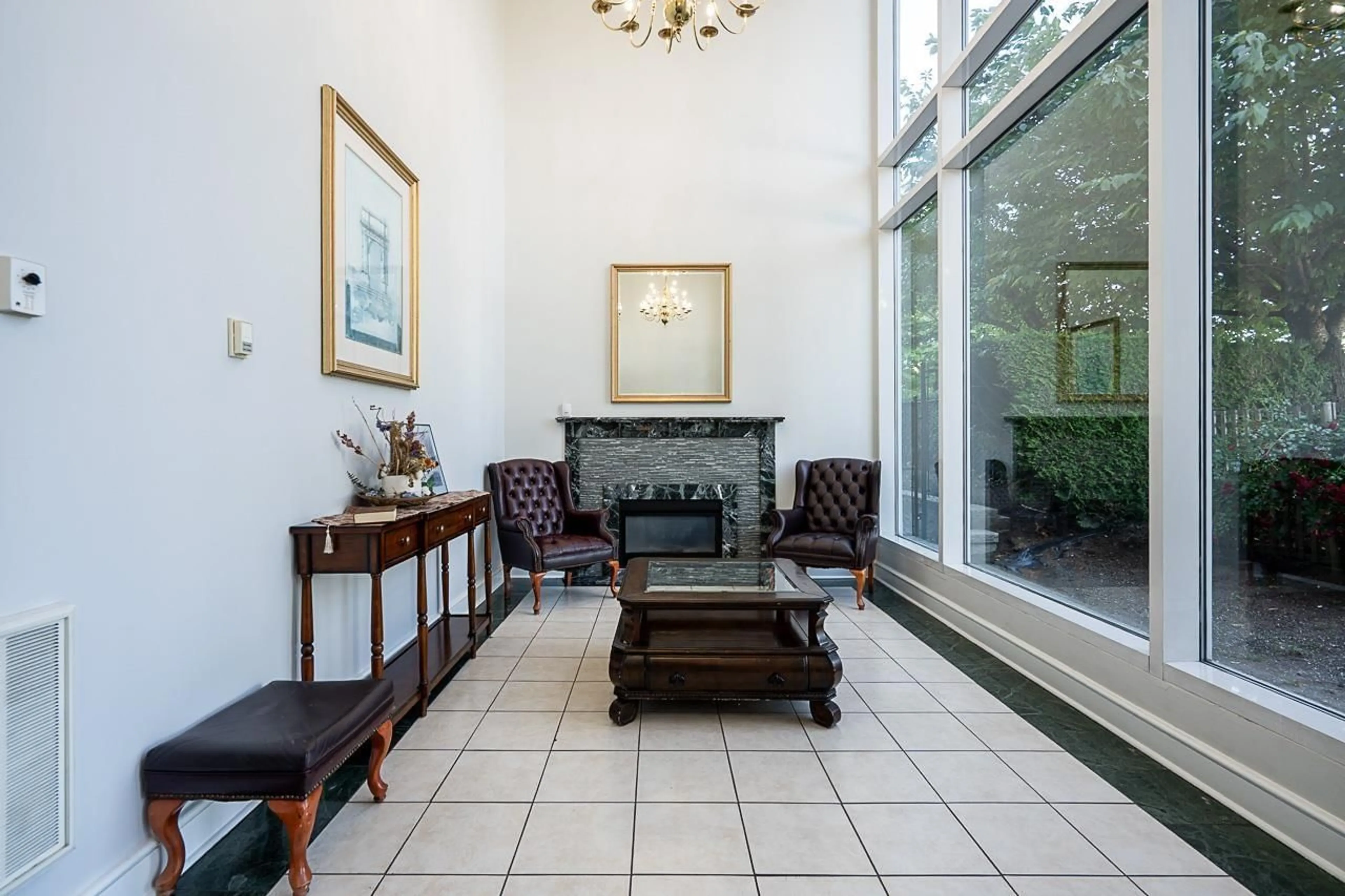 Unknown for 1102 - 14820 104 AVENUE, Surrey British Columbia V3R0V9