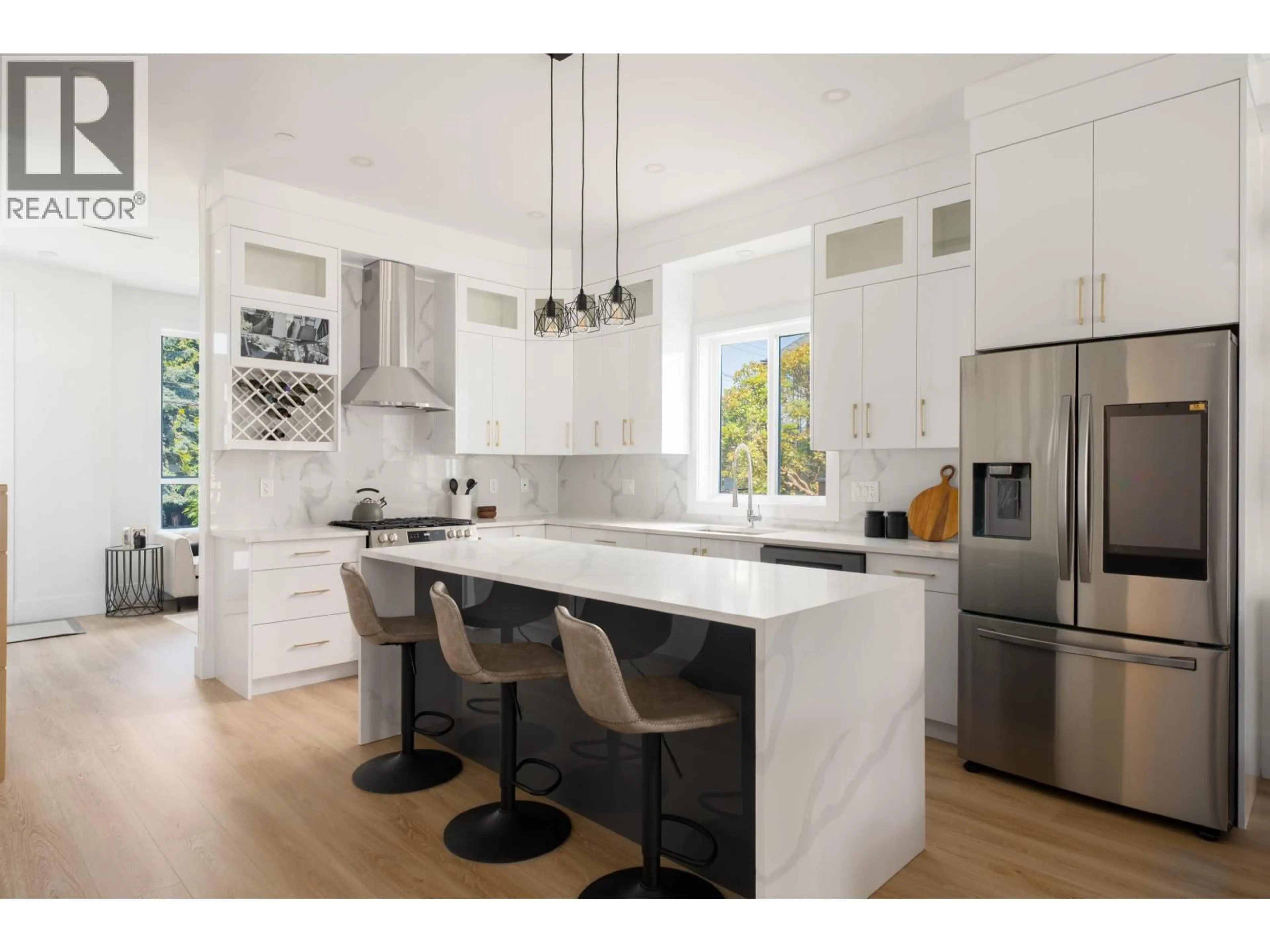 Contemporary kitchen, unknown for 1 - 122 EIGHTH AVENUE, New Westminster British Columbia V3L1X8