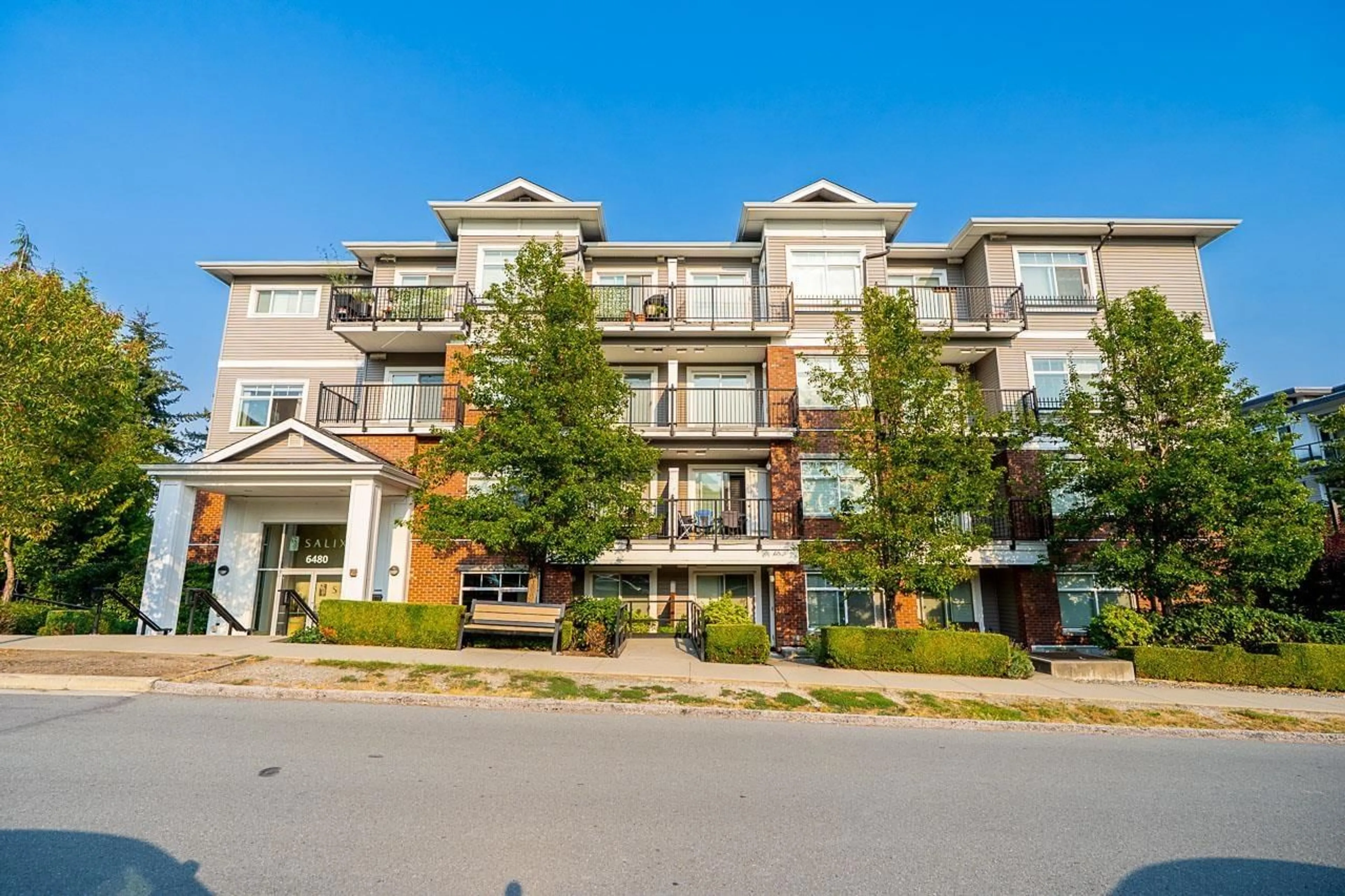 Unknown for 401 - 6480 195A STREET, Surrey British Columbia V4N6P1