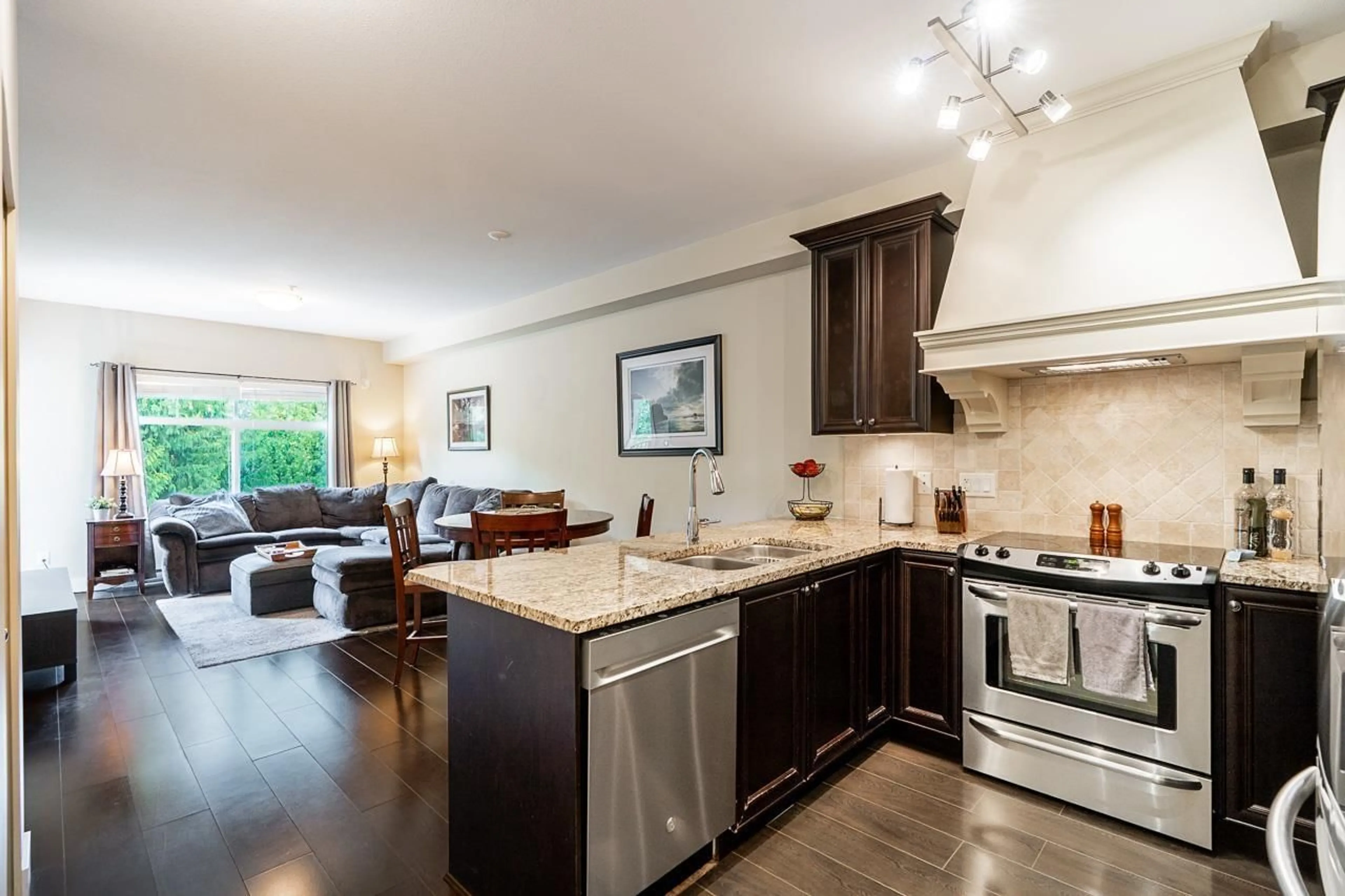 Open concept kitchen, unknown for 401 - 6480 195A STREET, Surrey British Columbia V4N6P1