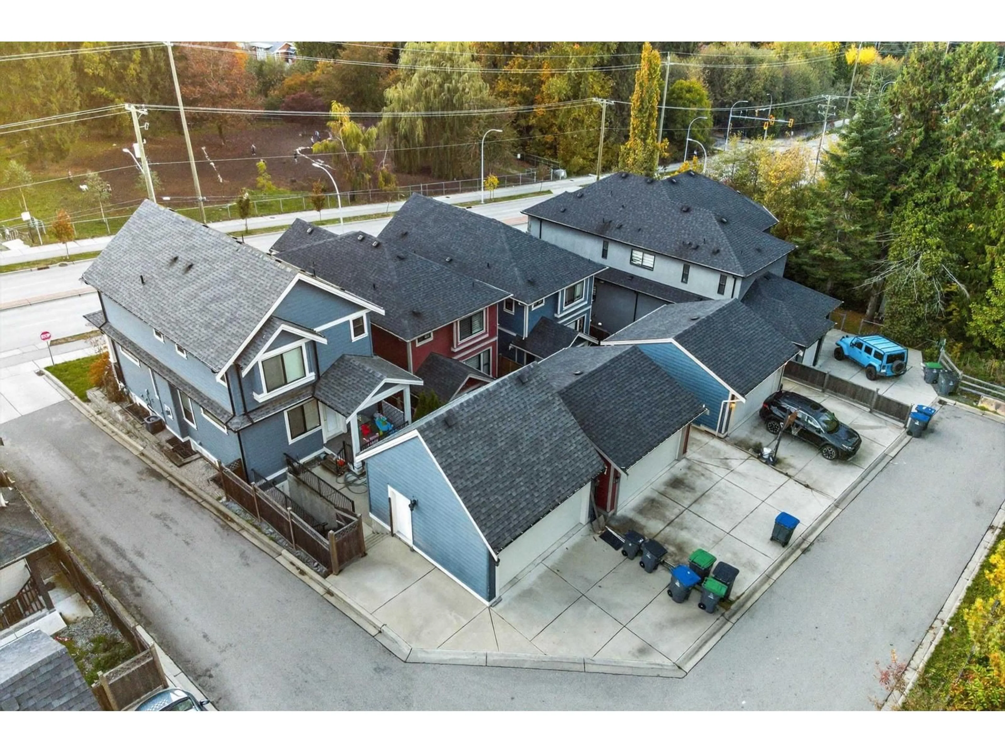 A pic from outside/outdoor area/front of a property/back of a property/a pic from drone, street for 2926 160 STREET, Surrey British Columbia V3Z3W1