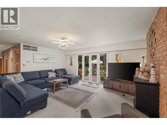 886 29TH STREET, North Vancouver 4