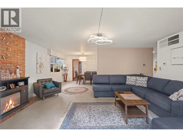 886 29TH STREET, North Vancouver 5