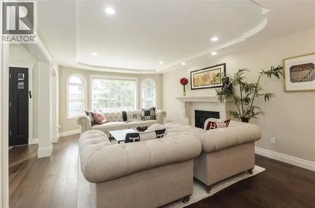 183 HOWARD AVENUE, Burnaby 5