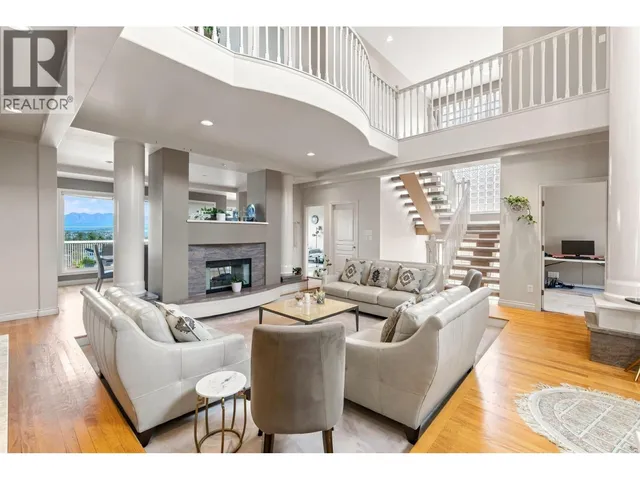 4229 HAZELWOOD CRESCENT, Burnaby 5