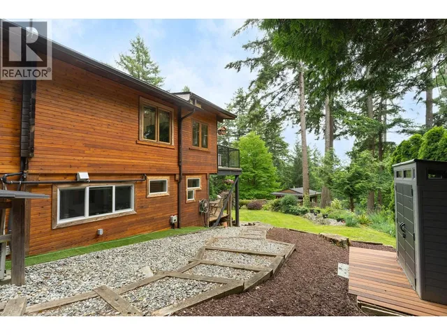 1222 MILLER ROAD, Bowen Island 2
