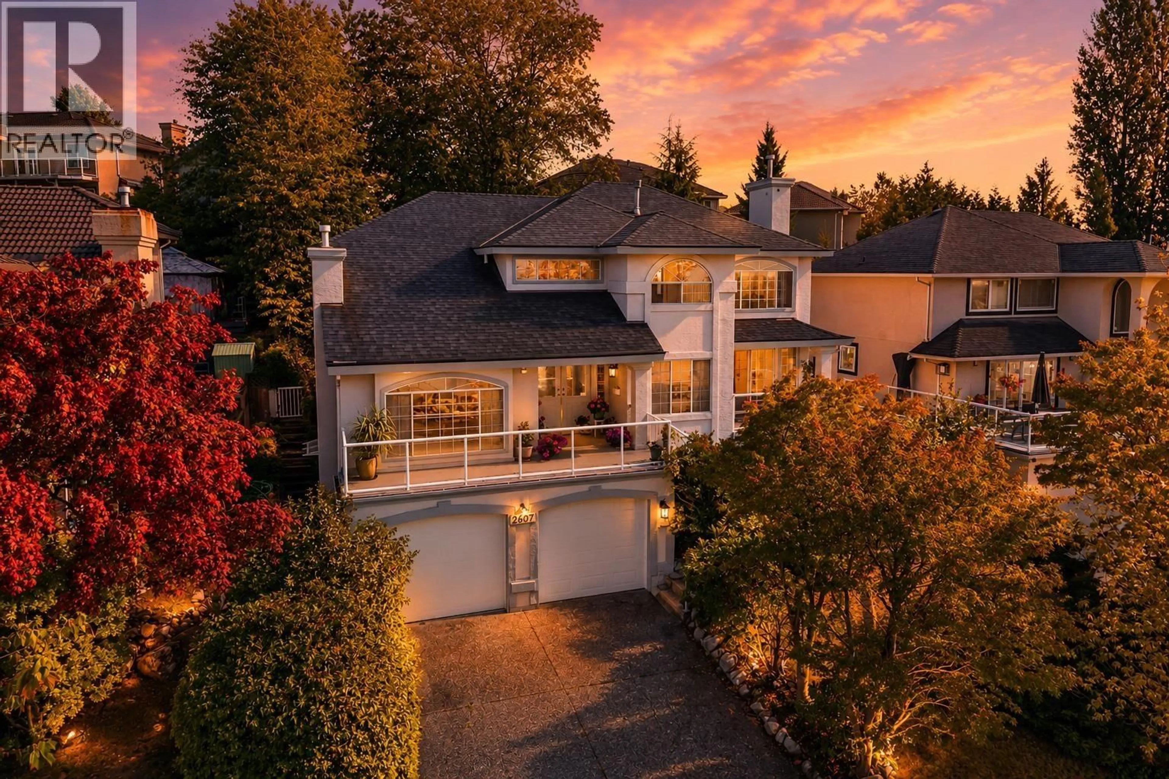 A pic from outside/outdoor area/front of a property/back of a property/a pic from drone, street for 2607 PANORAMA DRIVE, Coquitlam British Columbia V3E2W1