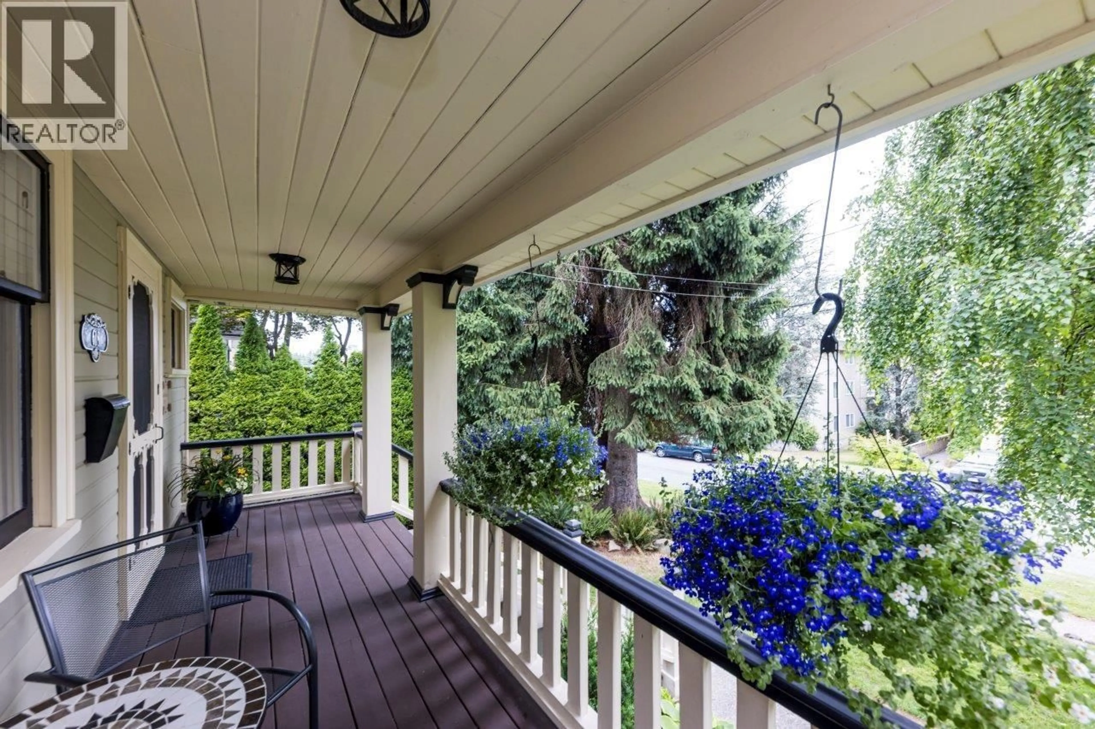 Patio, unknown for 618 COLBORNE STREET, New Westminster British Columbia V3L2C9
