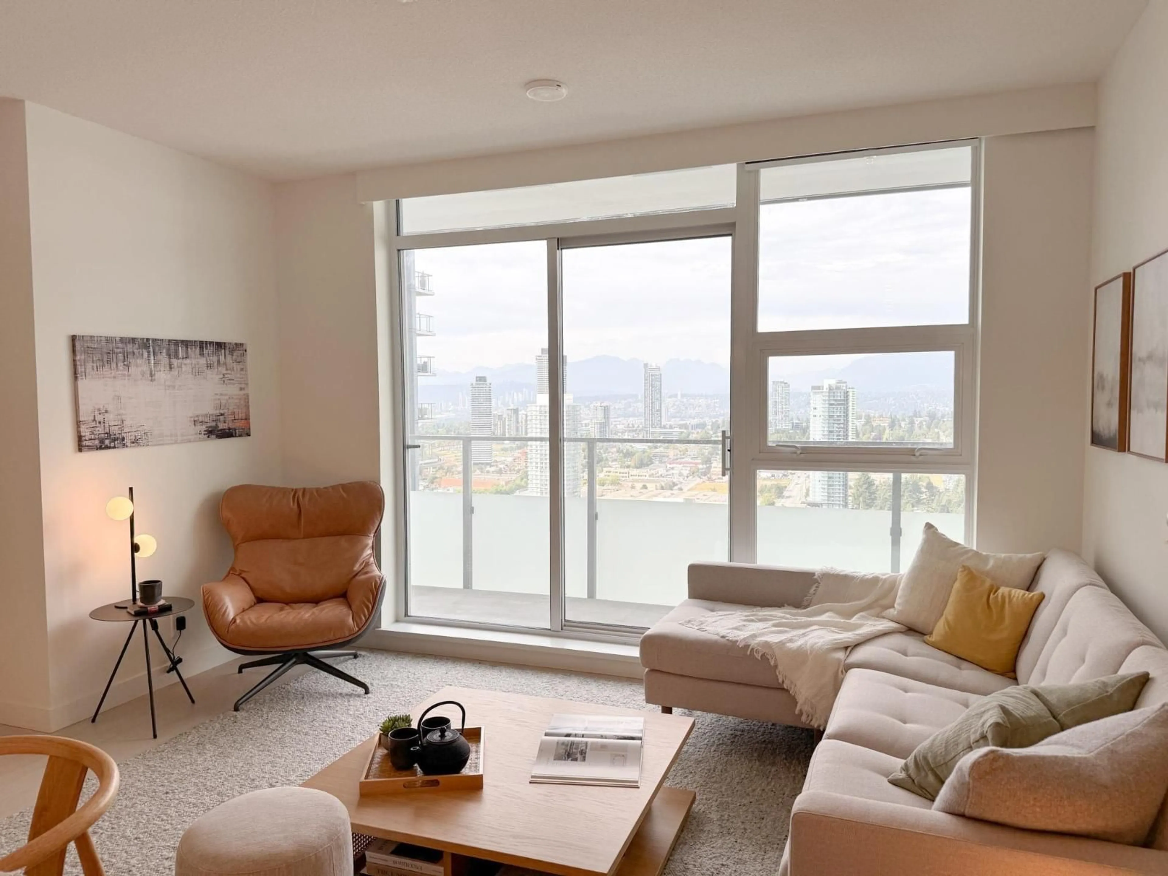 Living room with furniture, unknown for 3406 - 13768 100 AVENUE, Surrey British Columbia V3T0V2