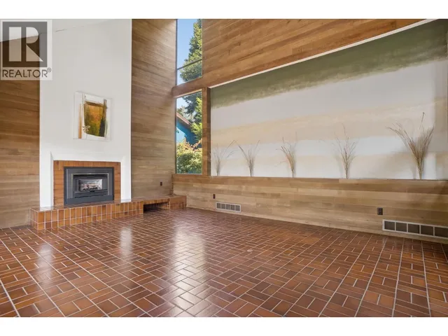 4271 STAULO CRESCENT, Vancouver 3