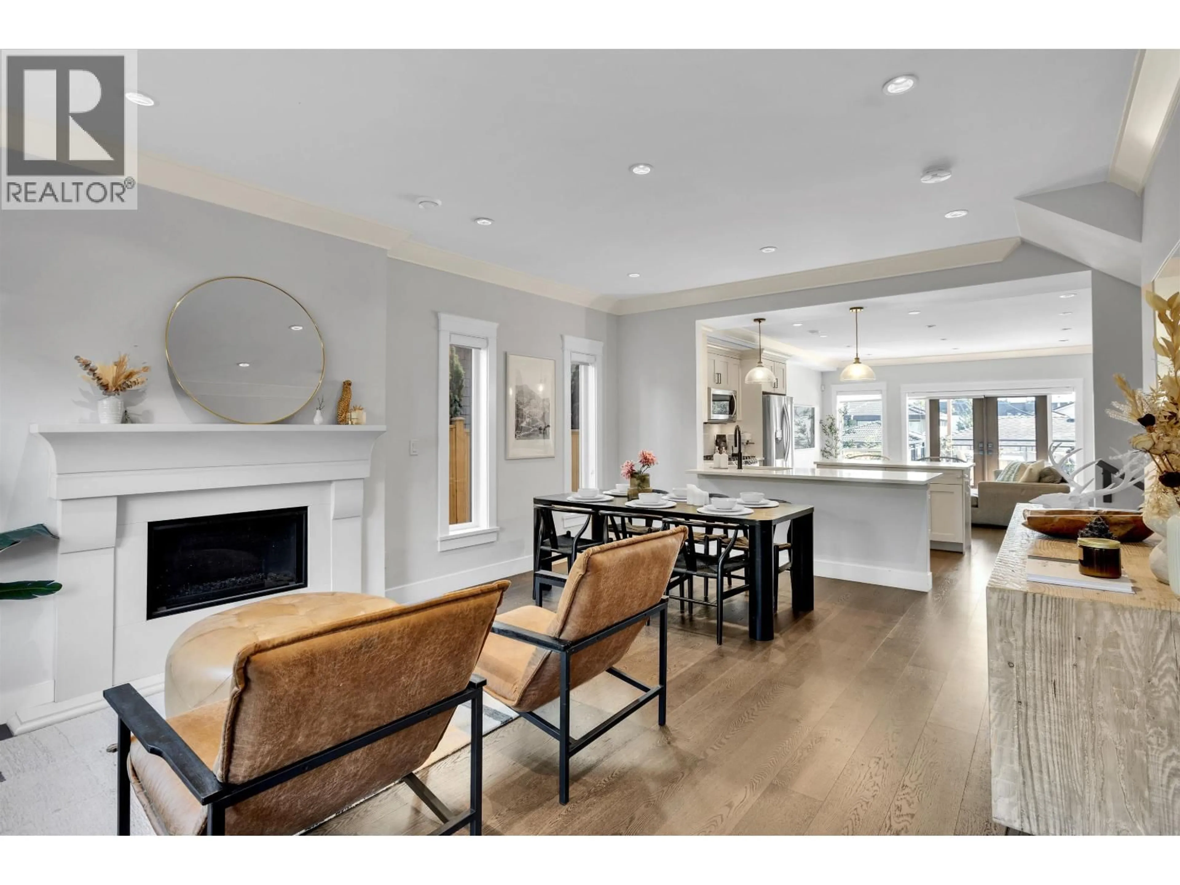 Open concept kitchen, unknown for 545 4TH STREET, North Vancouver British Columbia V7L1J7