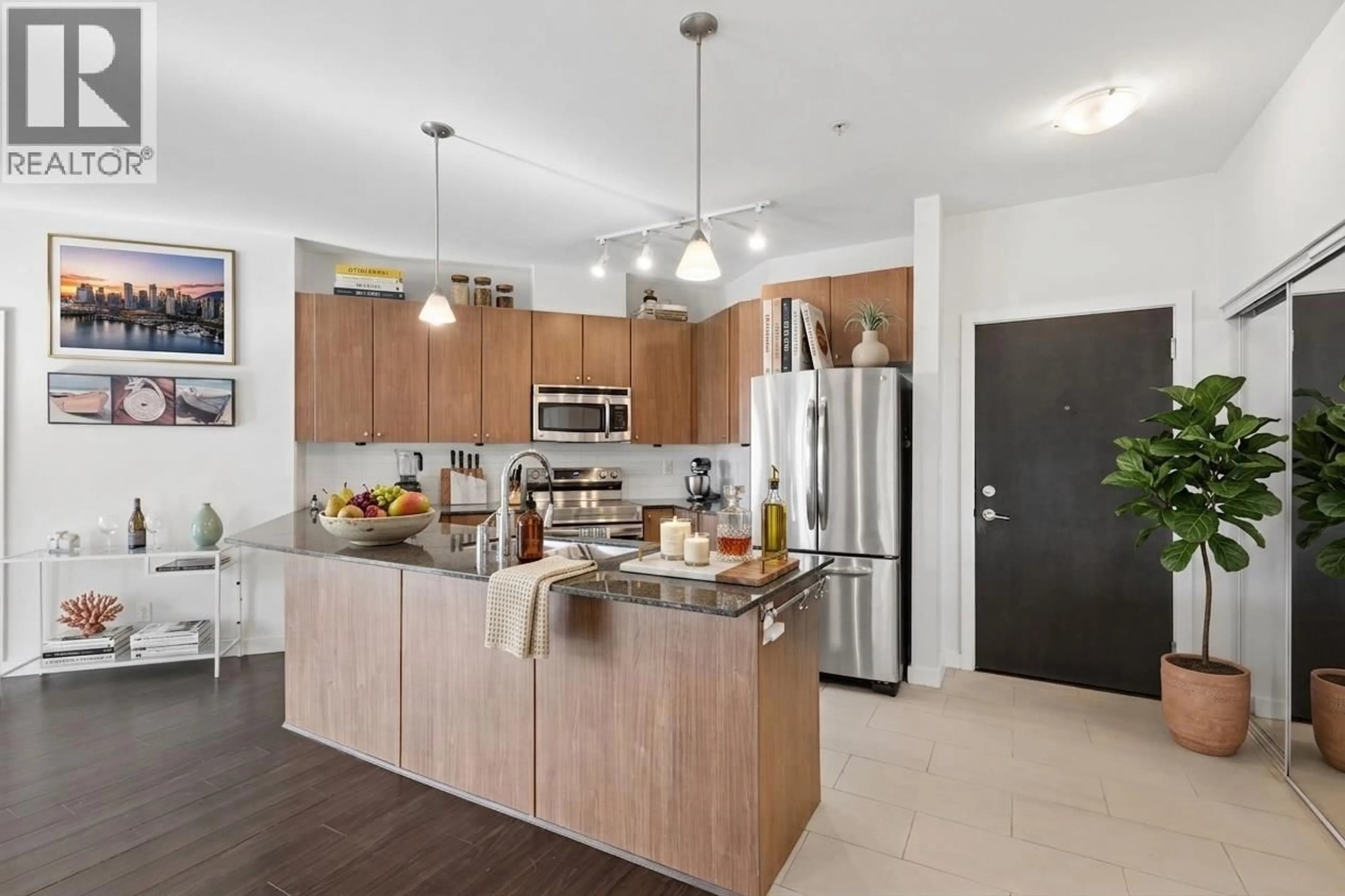Open concept kitchen, unknown for 307 - 245 ROSS DRIVE, New Westminster British Columbia V3L0C6