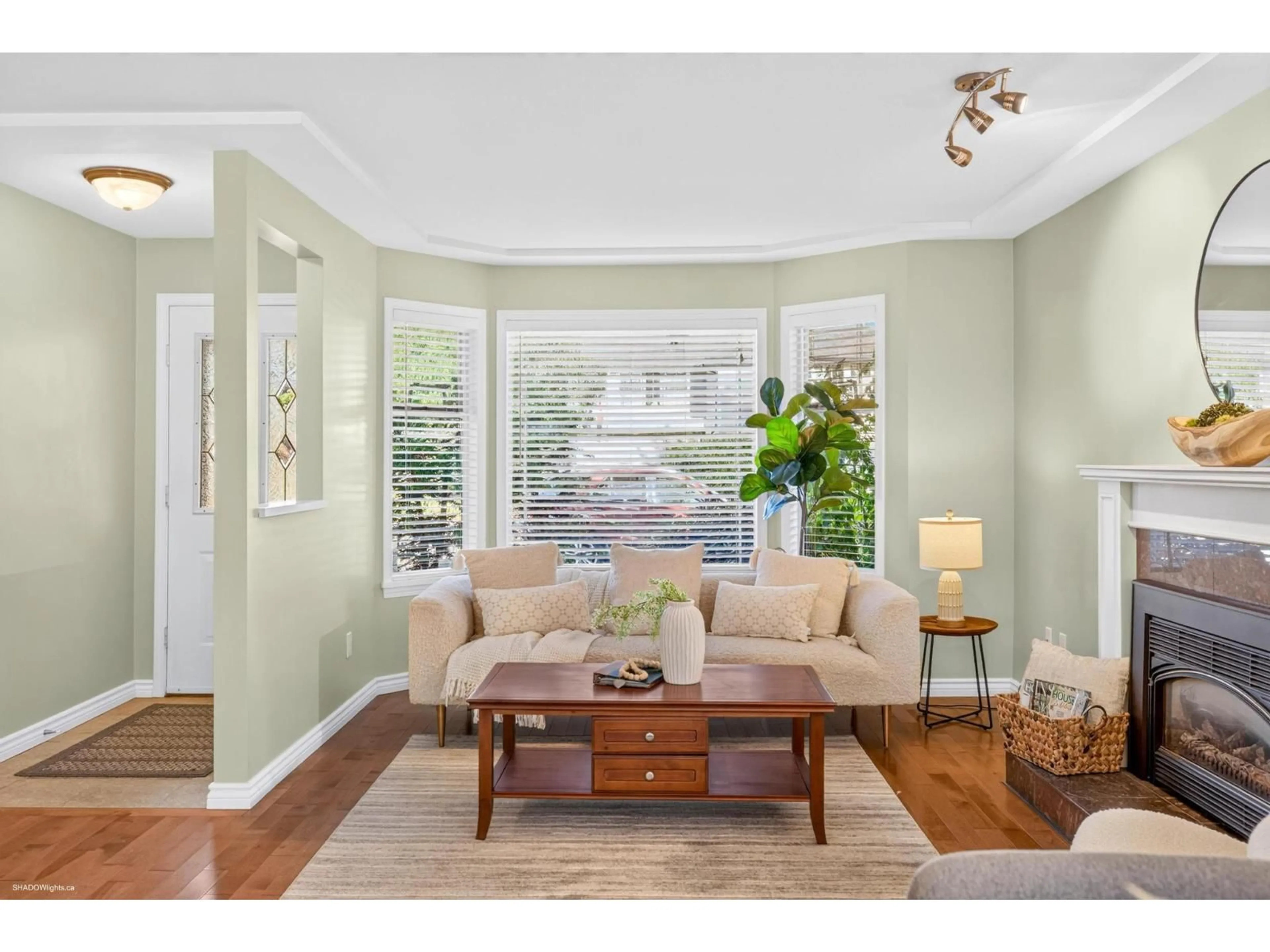 Living room with furniture, unknown for 12074 BOUNDARY DRIVE SOUTH, Surrey British Columbia V3X2B4