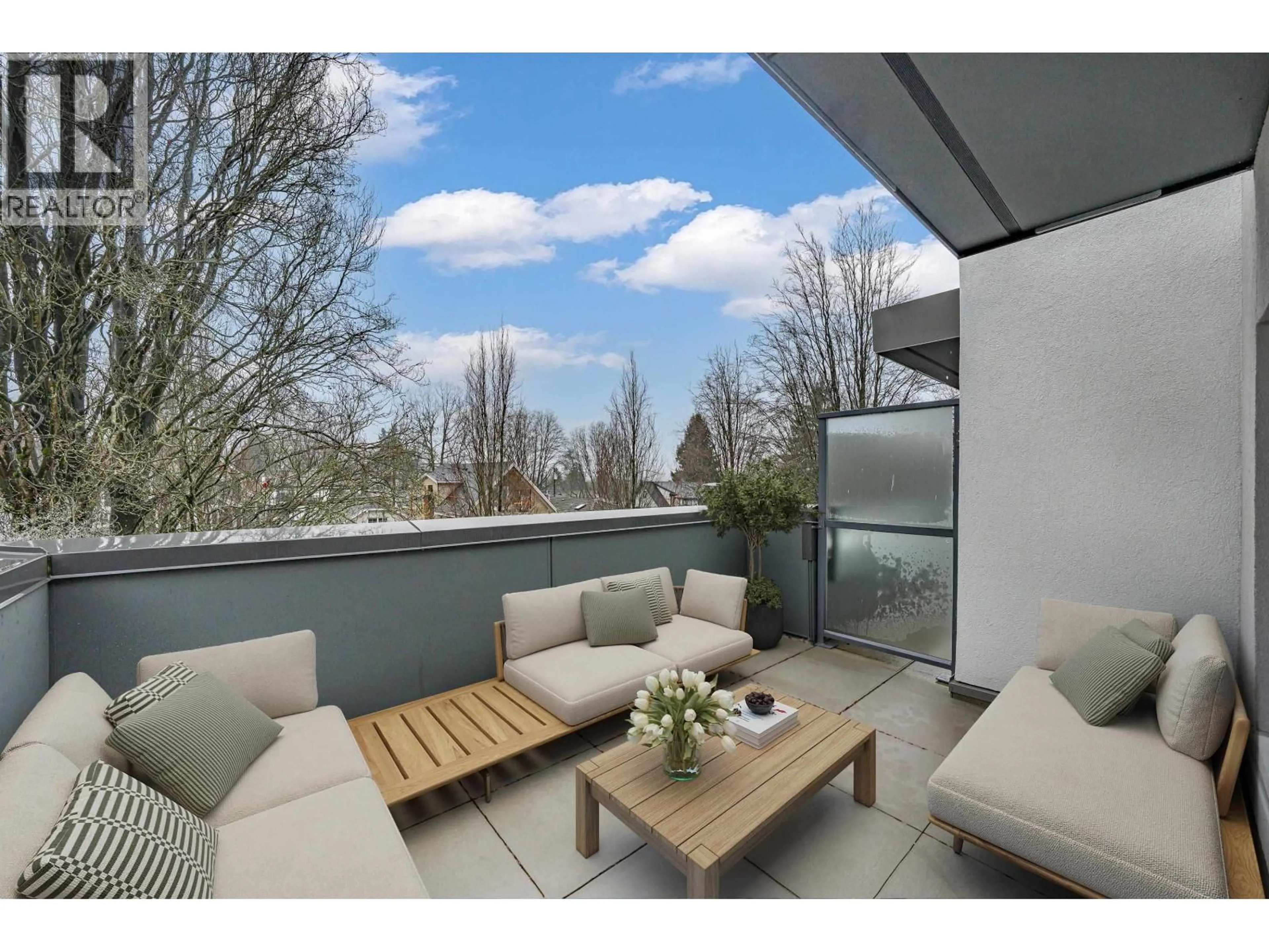 Patio, unknown for 2071 1ST AVENUE, Vancouver British Columbia V5N1B6