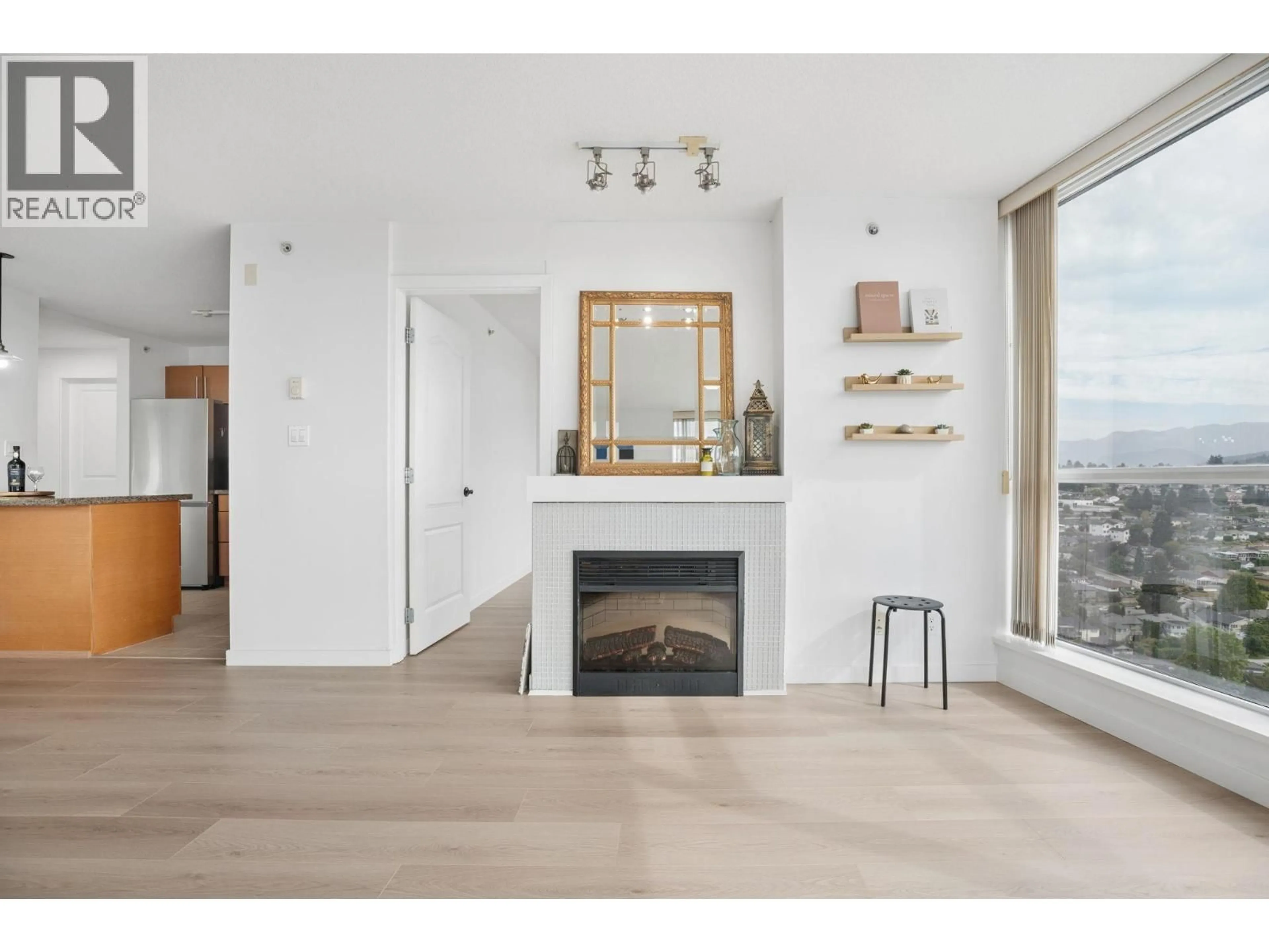 A pic of a room for 2602 - 2225 HOLDOM AVENUE, Burnaby British Columbia V5B0A1