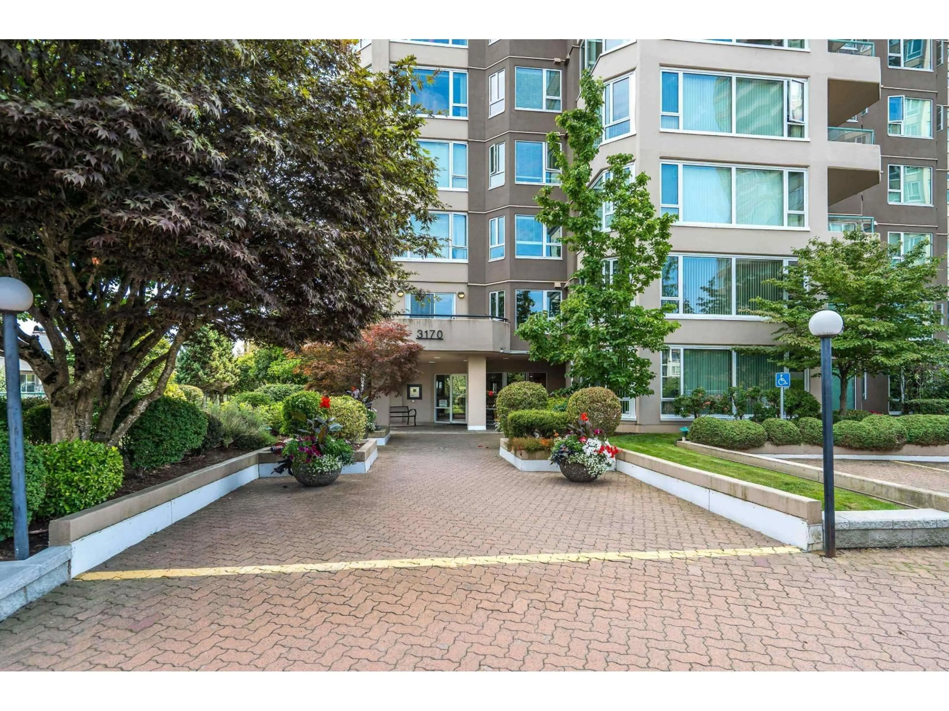 Unknown for 404 - 3170 GLADWIN ROAD, Abbotsford British Columbia V2T5T1