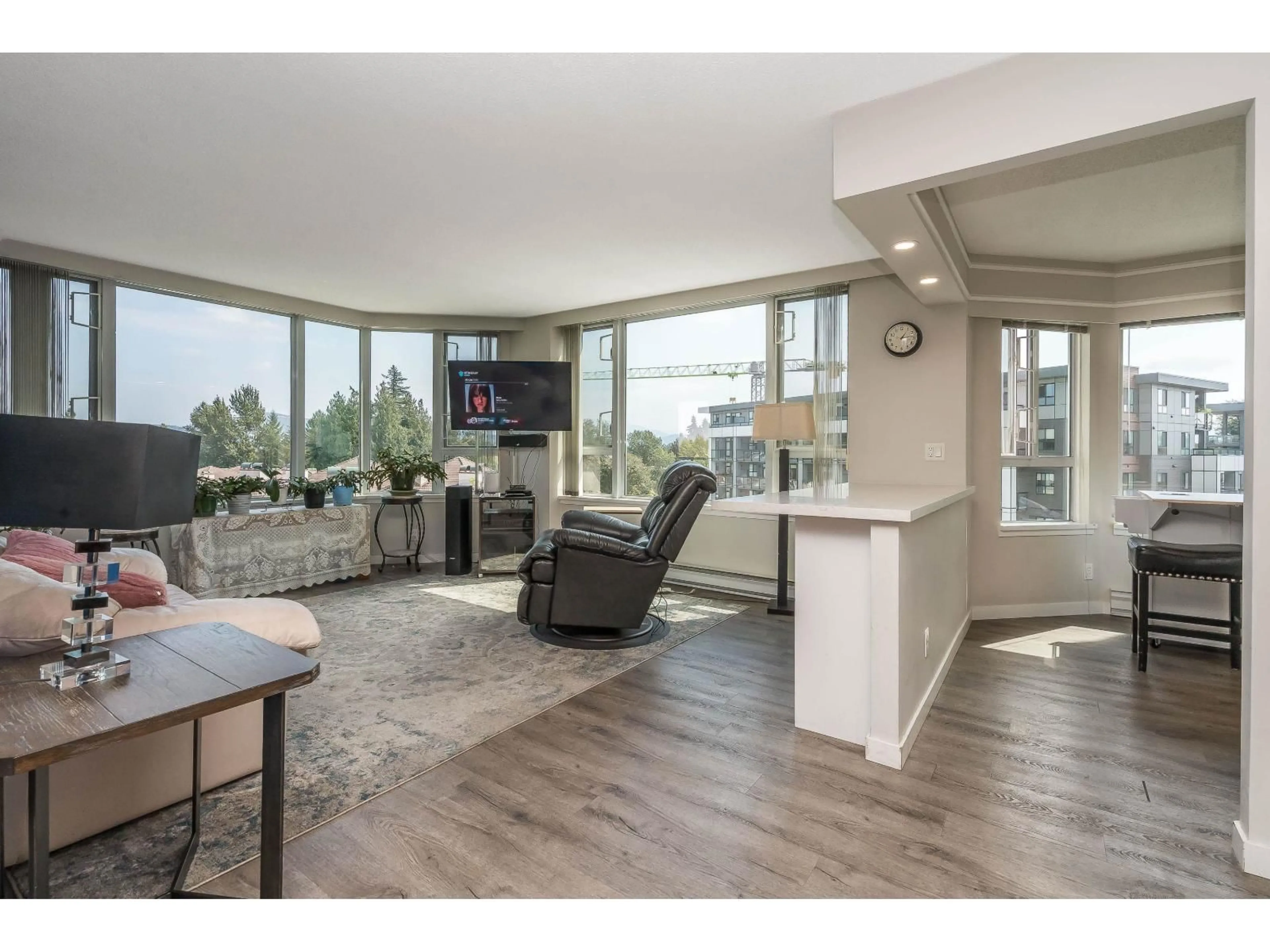 Living room with furniture, unknown for 404 - 3170 GLADWIN ROAD, Abbotsford British Columbia V2T5T1