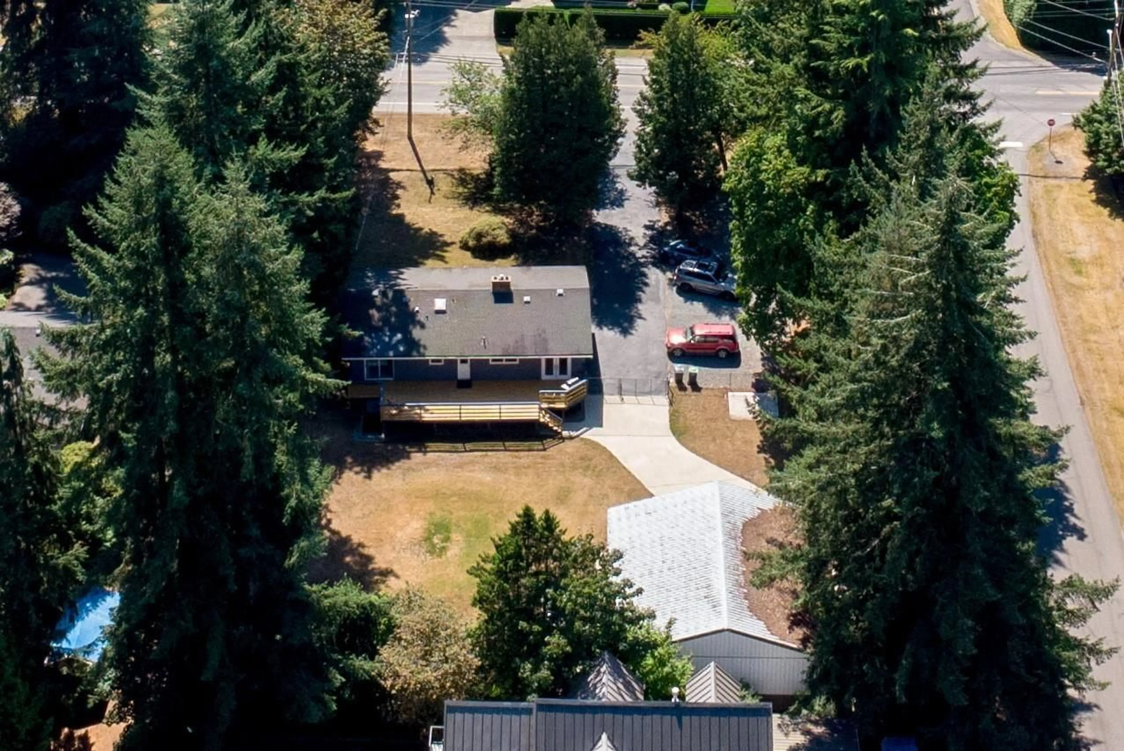 A pic from outside/outdoor area/front of a property/back of a property/a pic from drone, unknown for 23915 48TH AVENUE, Langley British Columbia V2Z2T1