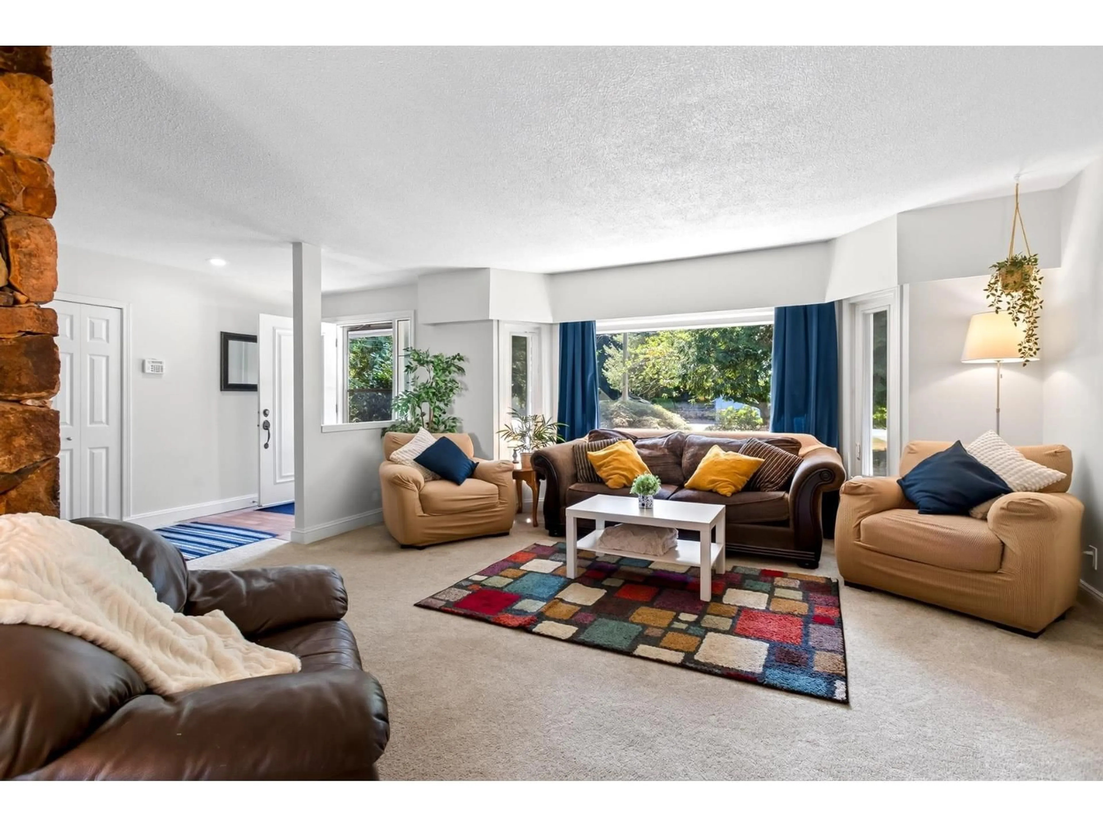 Living room with furniture, unknown for 23915 48TH AVENUE, Langley British Columbia V2Z2T1