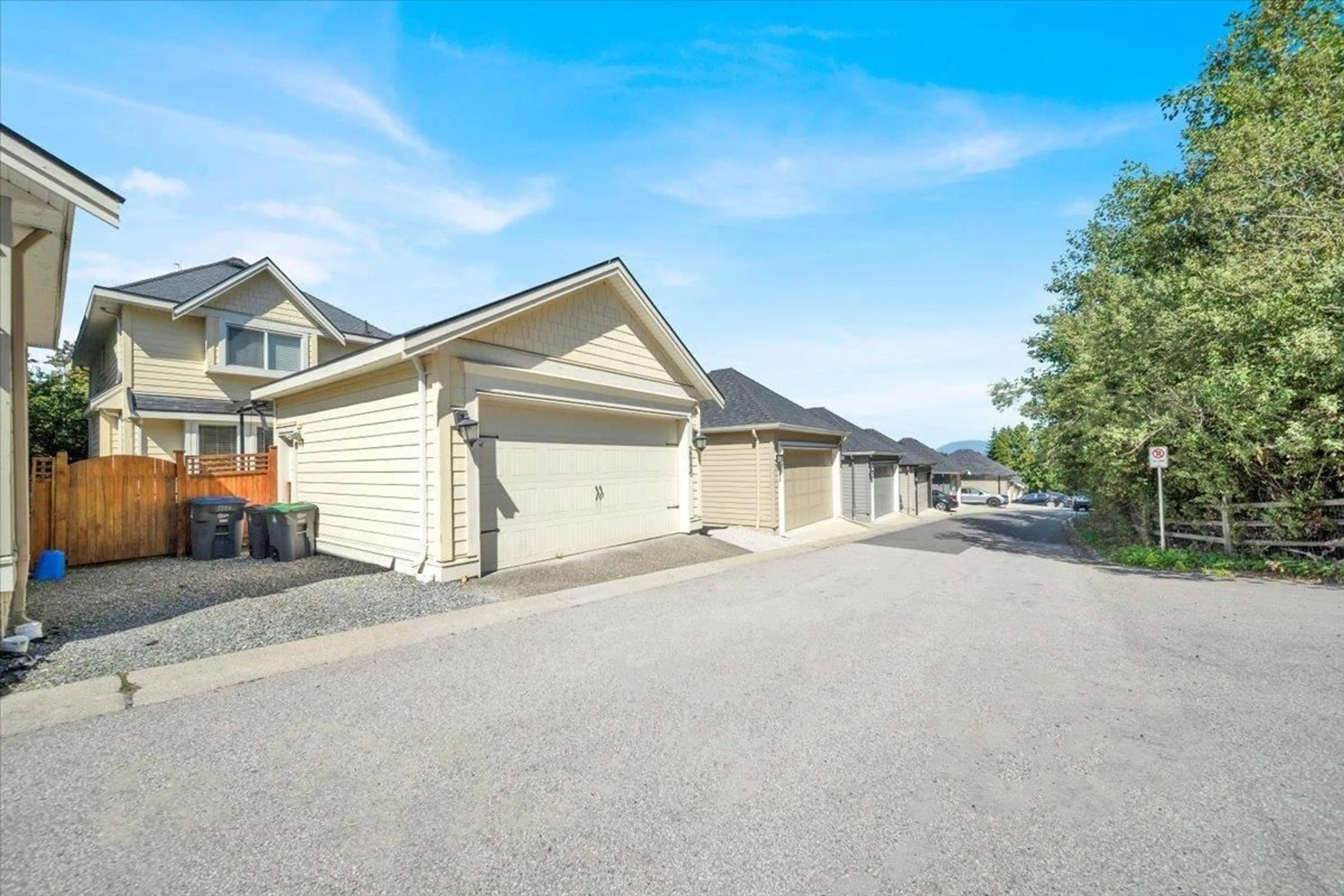 Unknown for 2886 160 STREET, Surrey British Columbia V3Z3W1