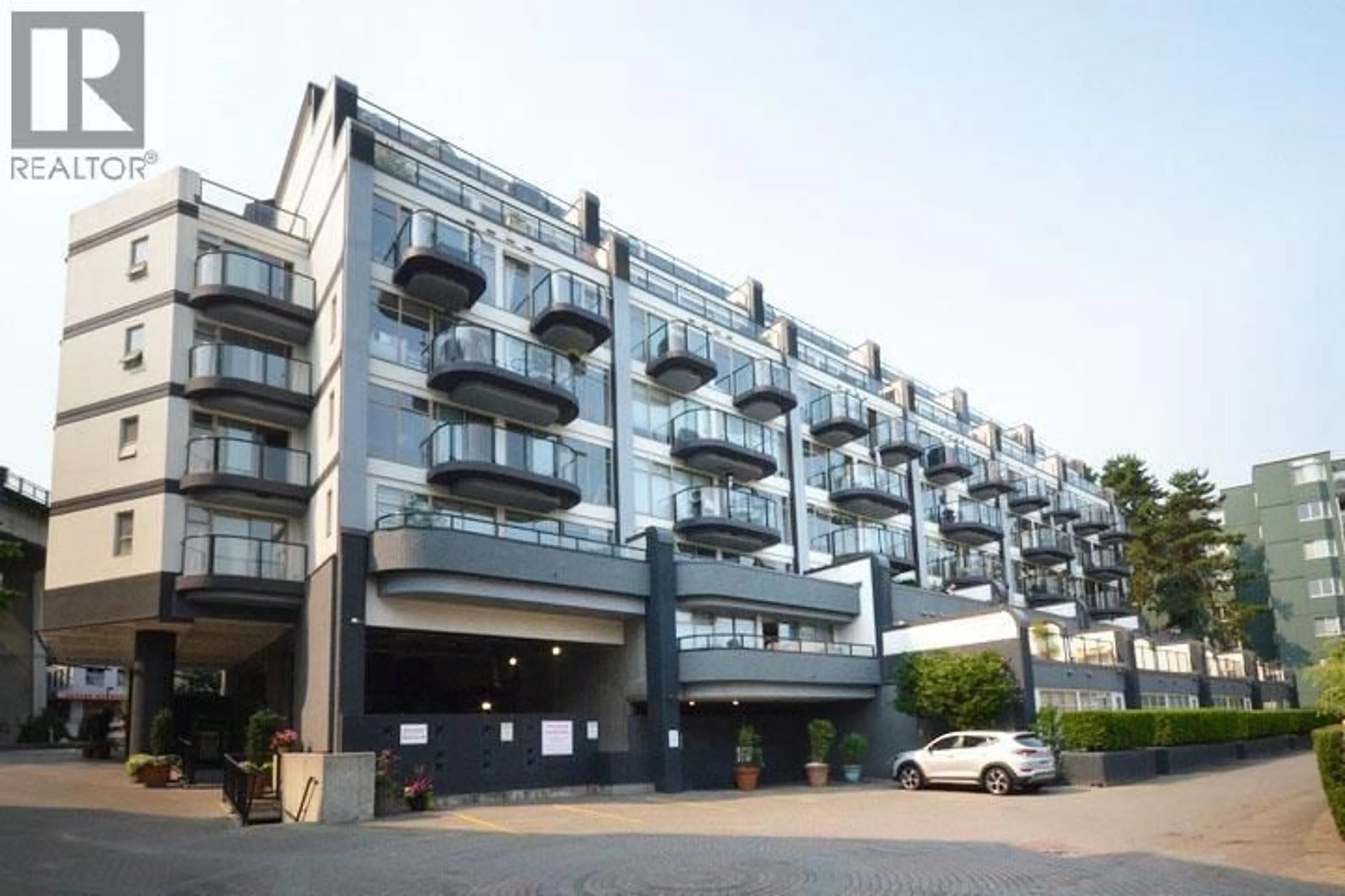 Patio, building for 547 - 1515 2ND AVENUE, Vancouver British Columbia V6J5C5