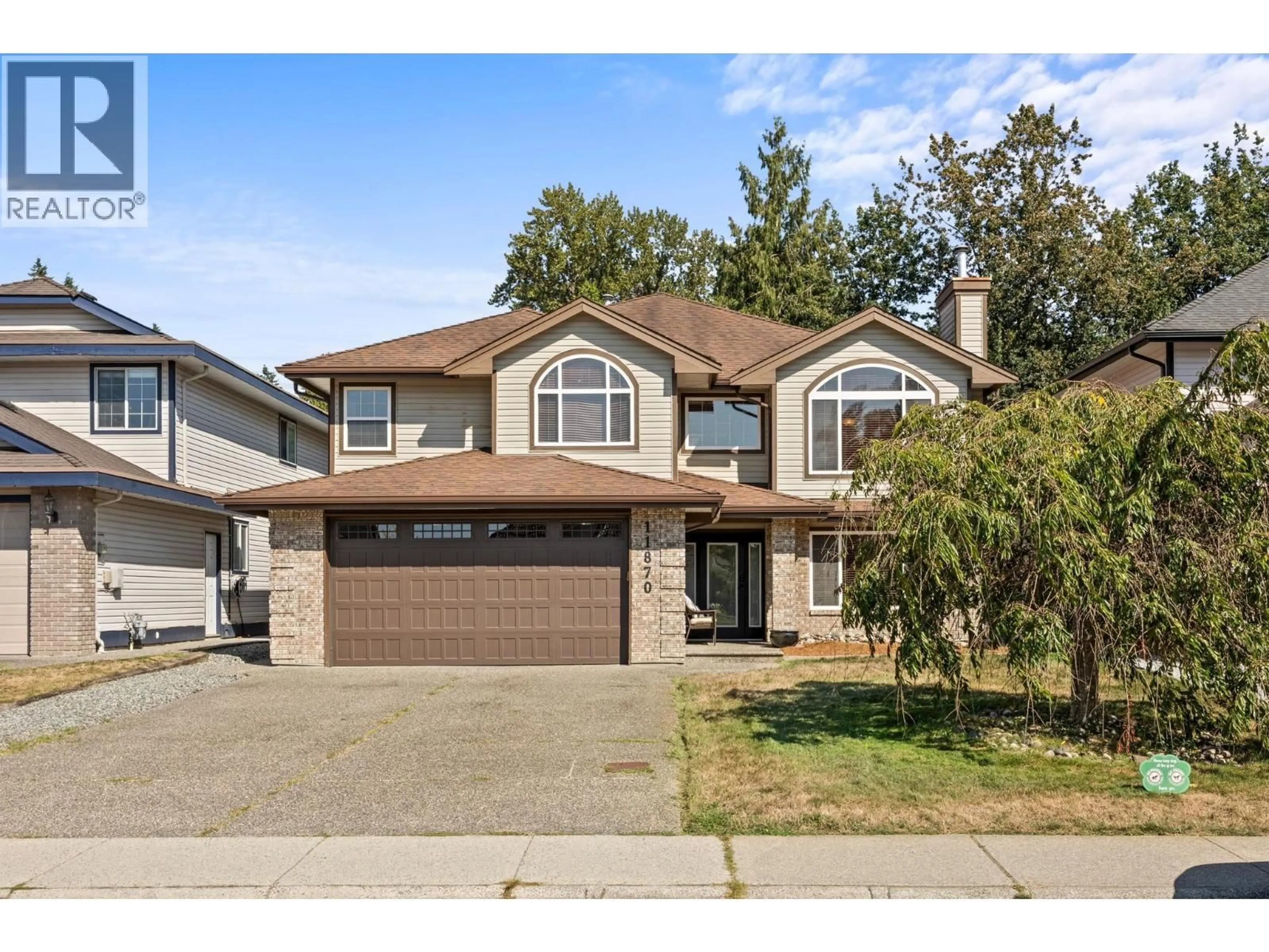 Home with vinyl exterior material, street for 11870 236B STREET, Maple Ridge British Columbia V4R2C9