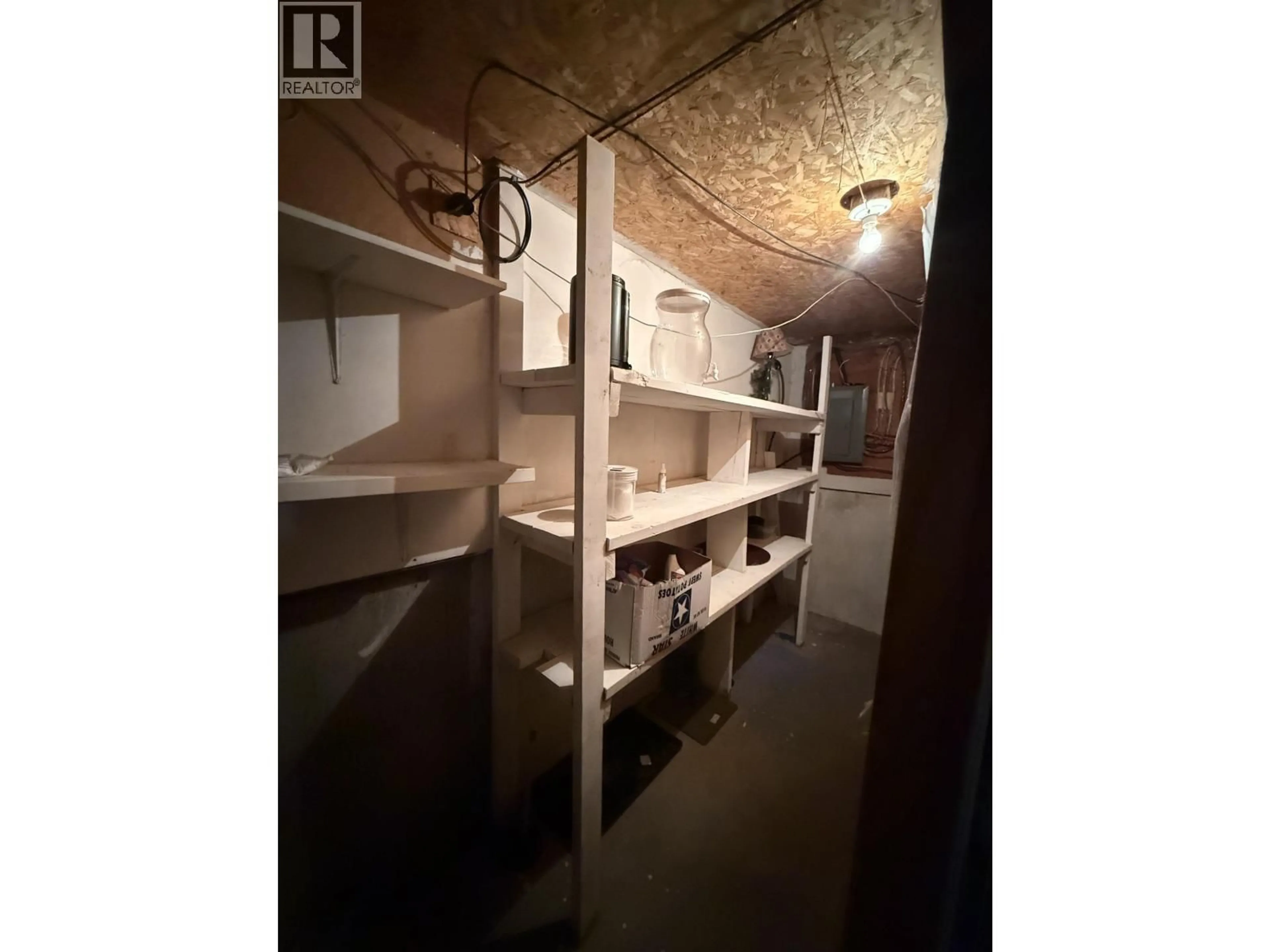A pic of a room for 454 8TH AVENUE, Burns Lake British Columbia V0J1E0
